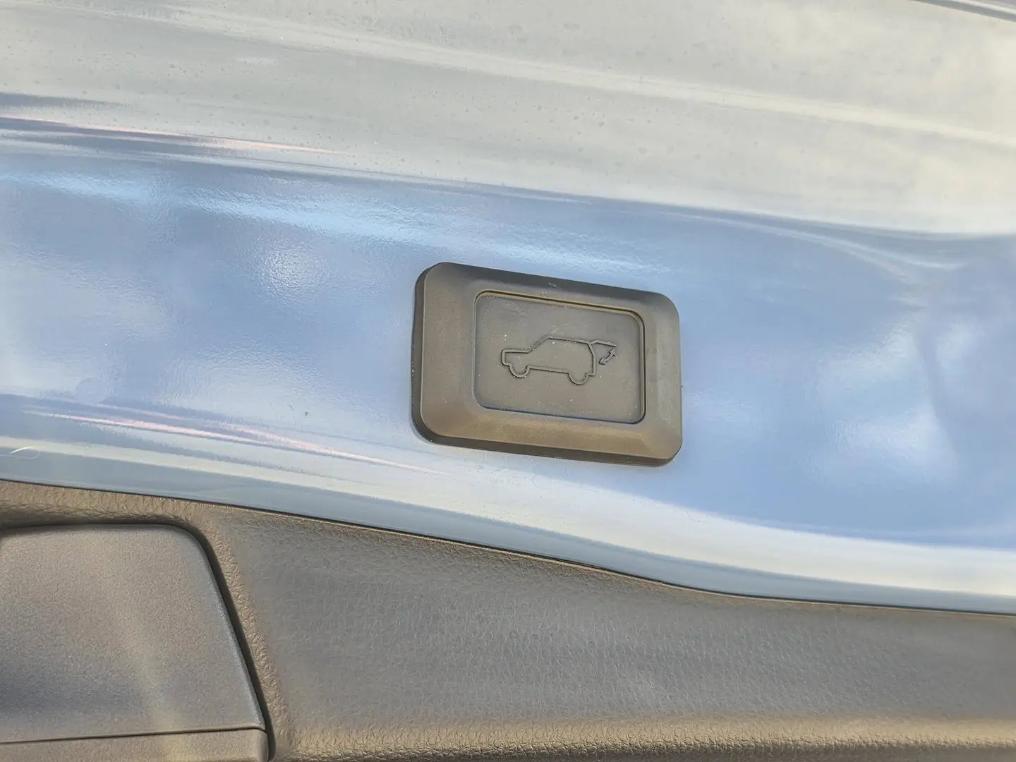 2024 Toyota RAV4 Gallery Image 11