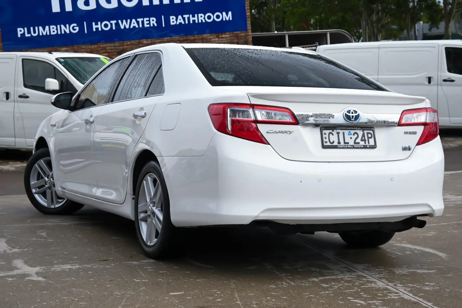 2012 Toyota Camry Gallery Image 2