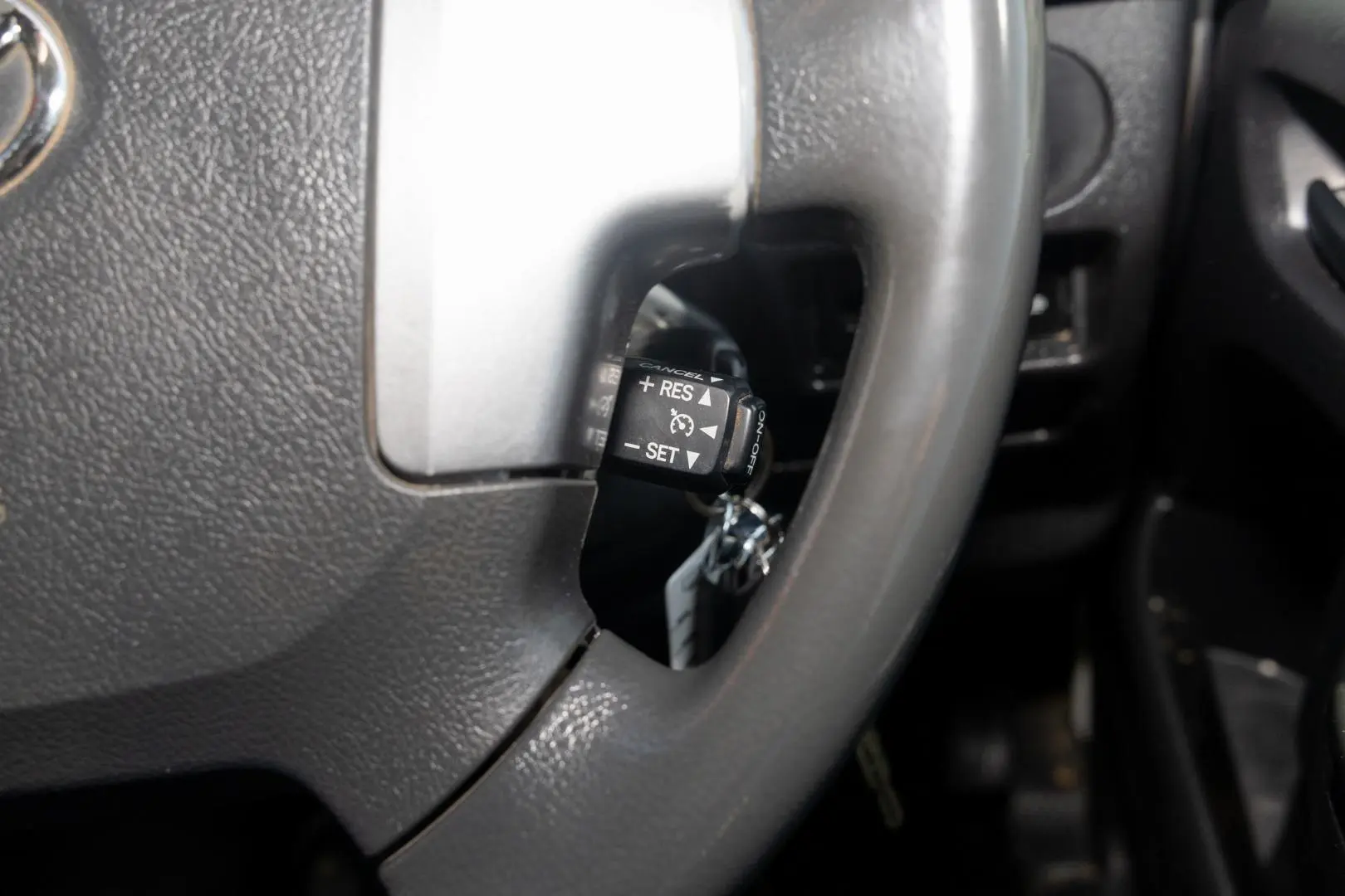 2016 Toyota Hiace Gallery Image 11