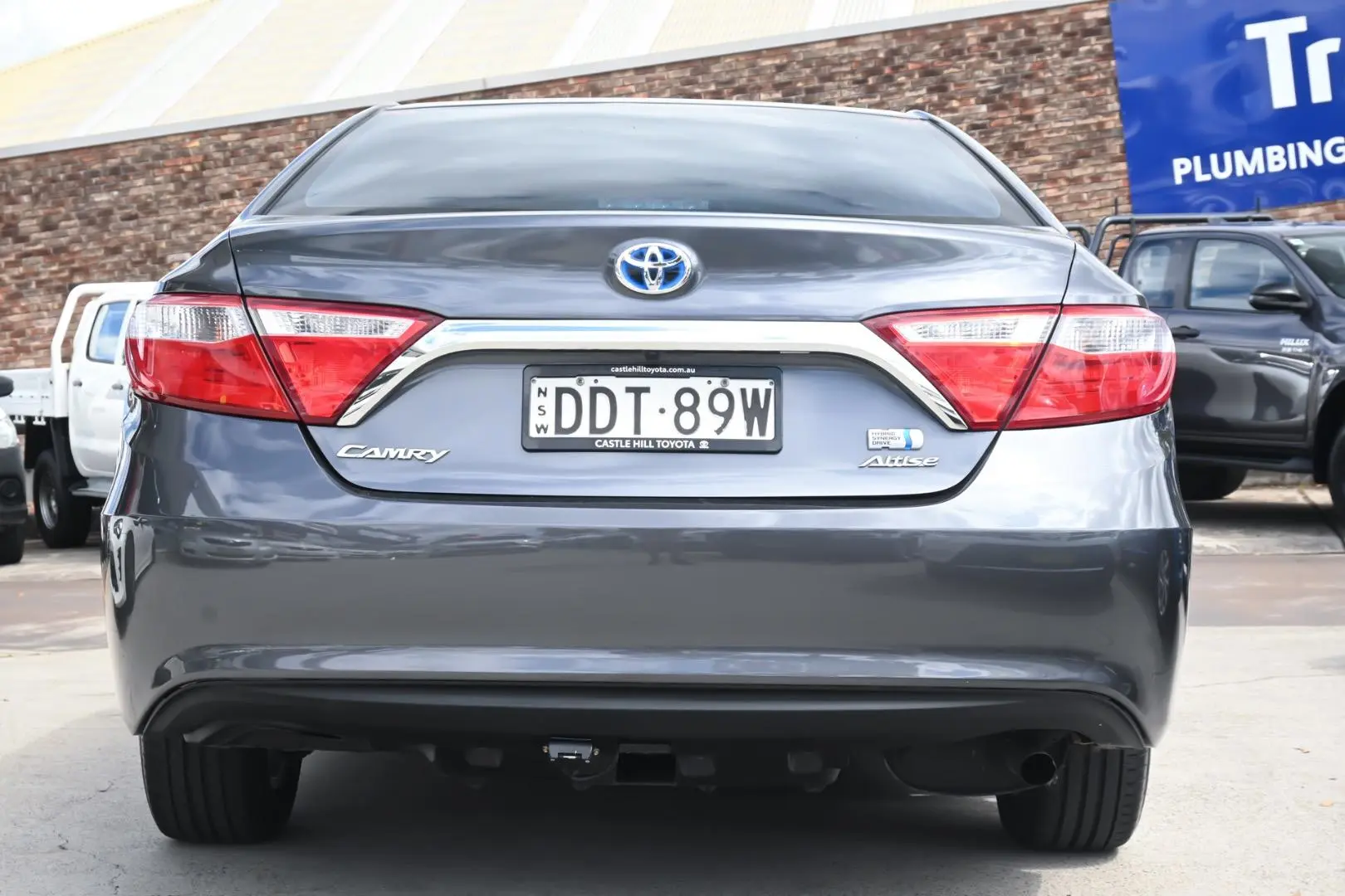 2015 Toyota Camry Gallery Image 5