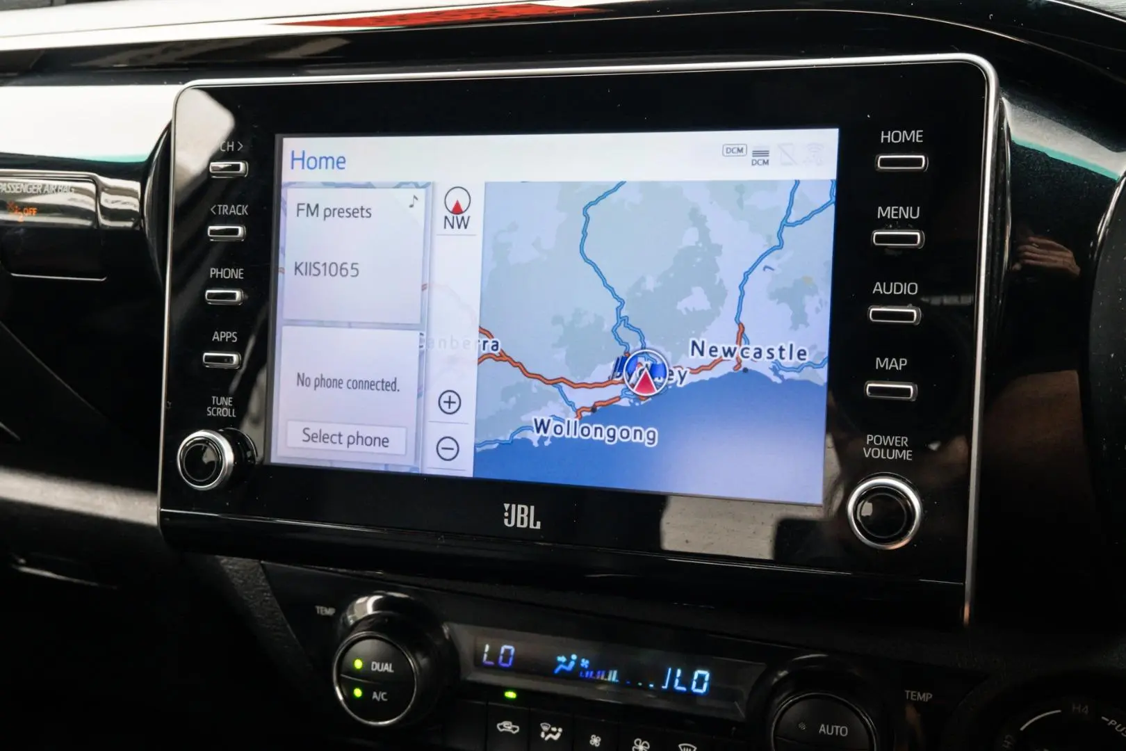 2023 Toyota Hilux Gallery Image 11