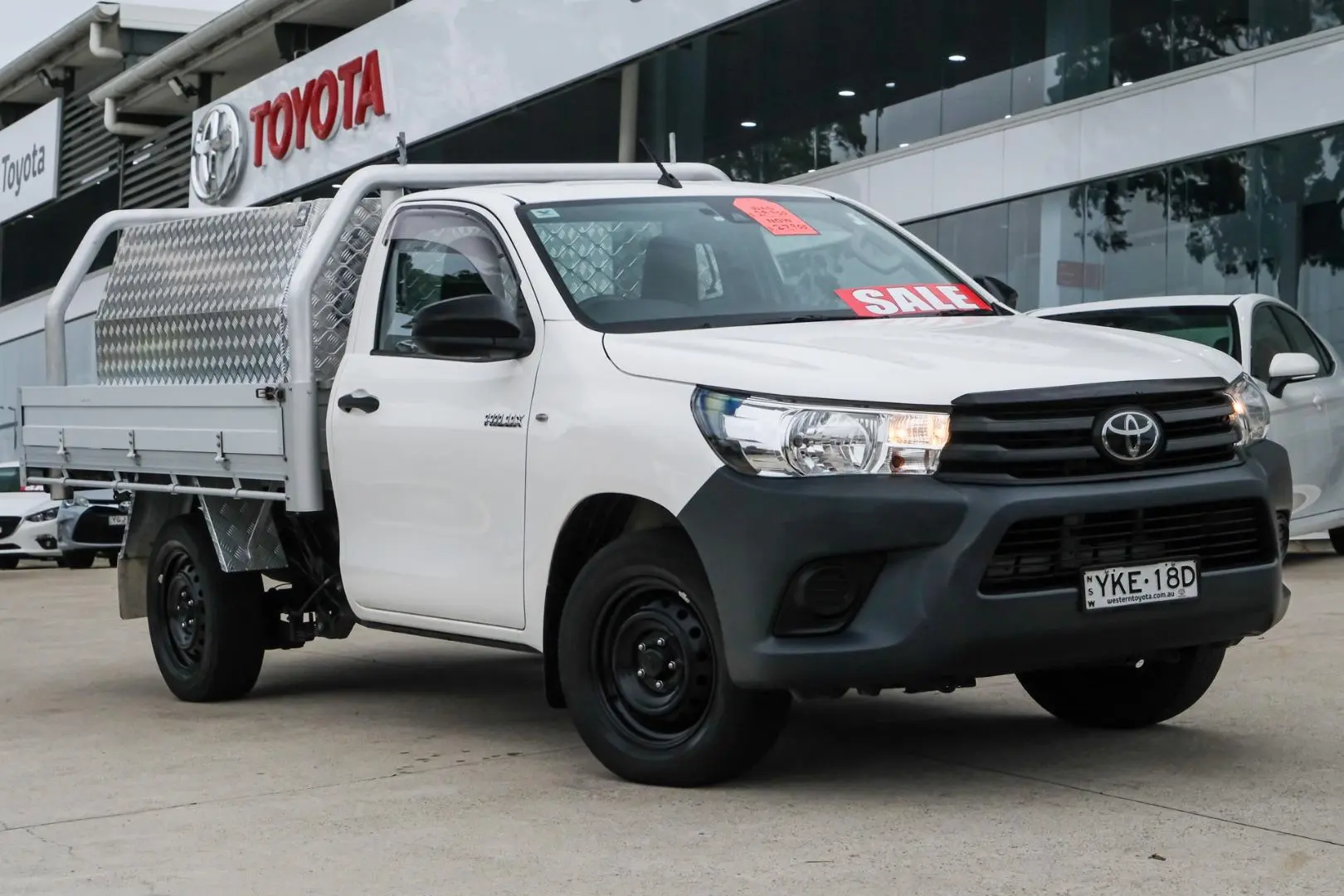 2020 Toyota Hilux Gallery Image 1