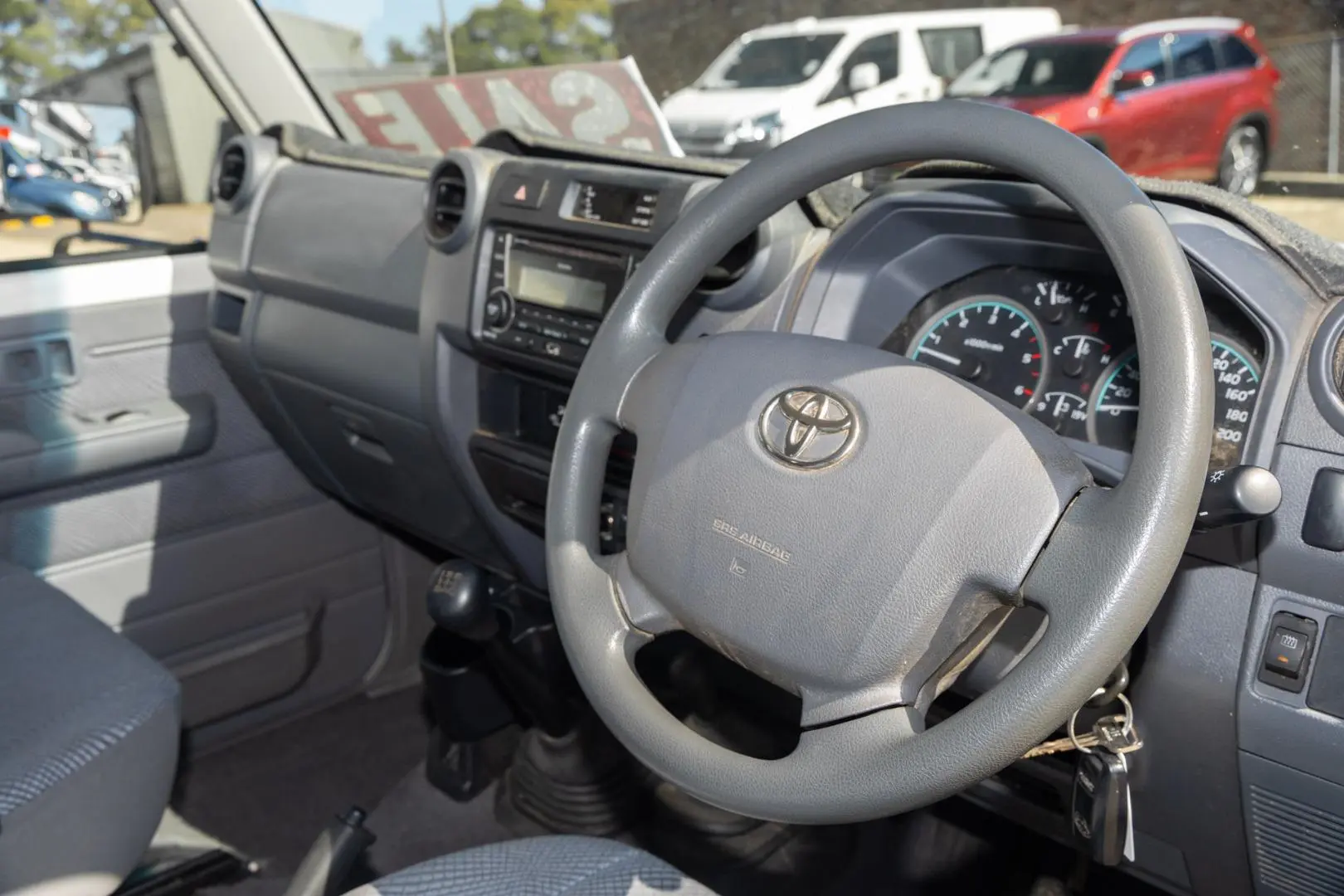 2016 Toyota Landcruiser Gallery Image 7