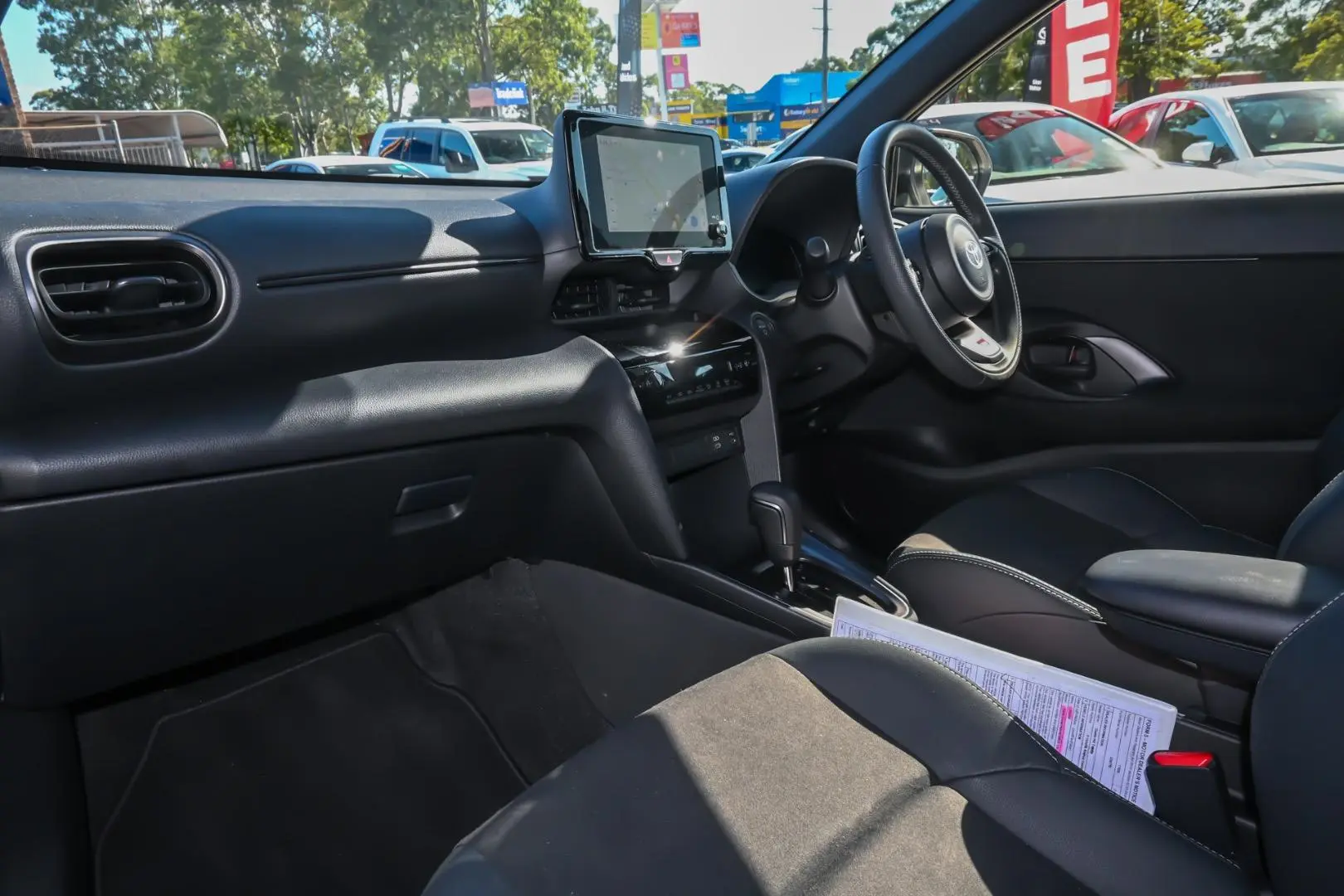 2025 Toyota Yaris Cross Gallery Image 8