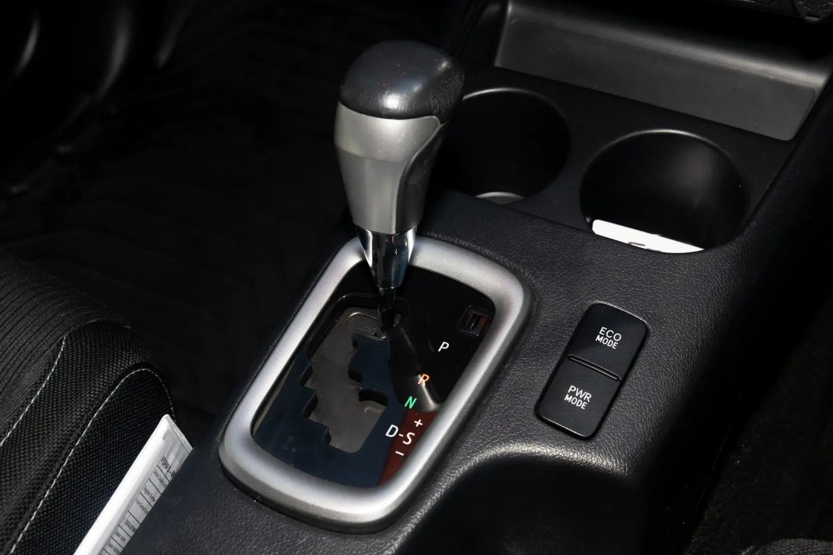 2019 Toyota Hilux Gallery Image 17
