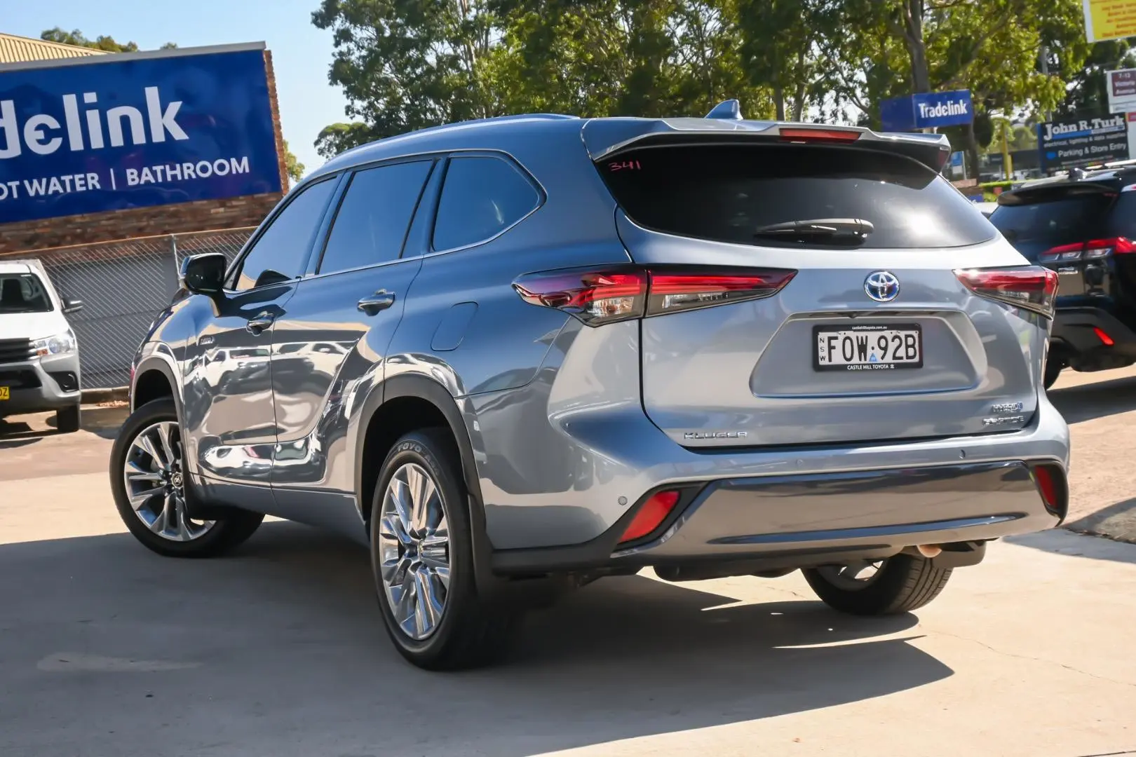 2025 Toyota Kluger Gallery Image 2