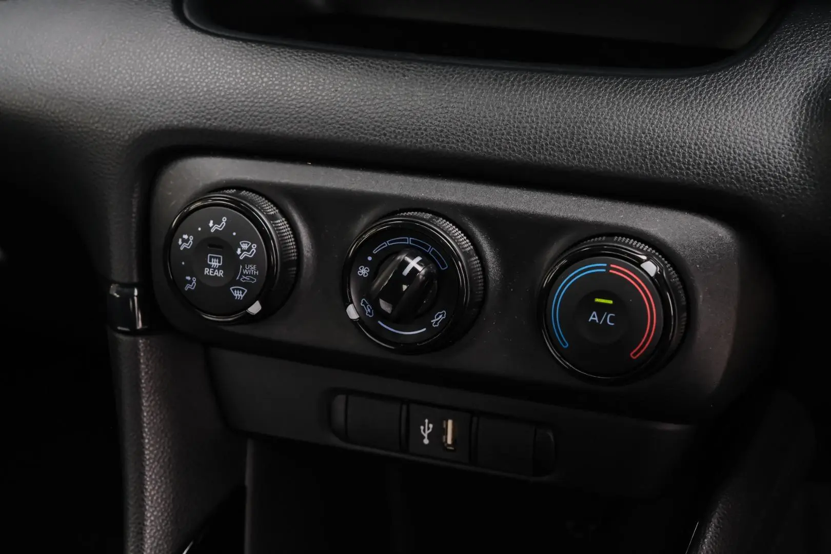 2022 Toyota Yaris Gallery Image 16