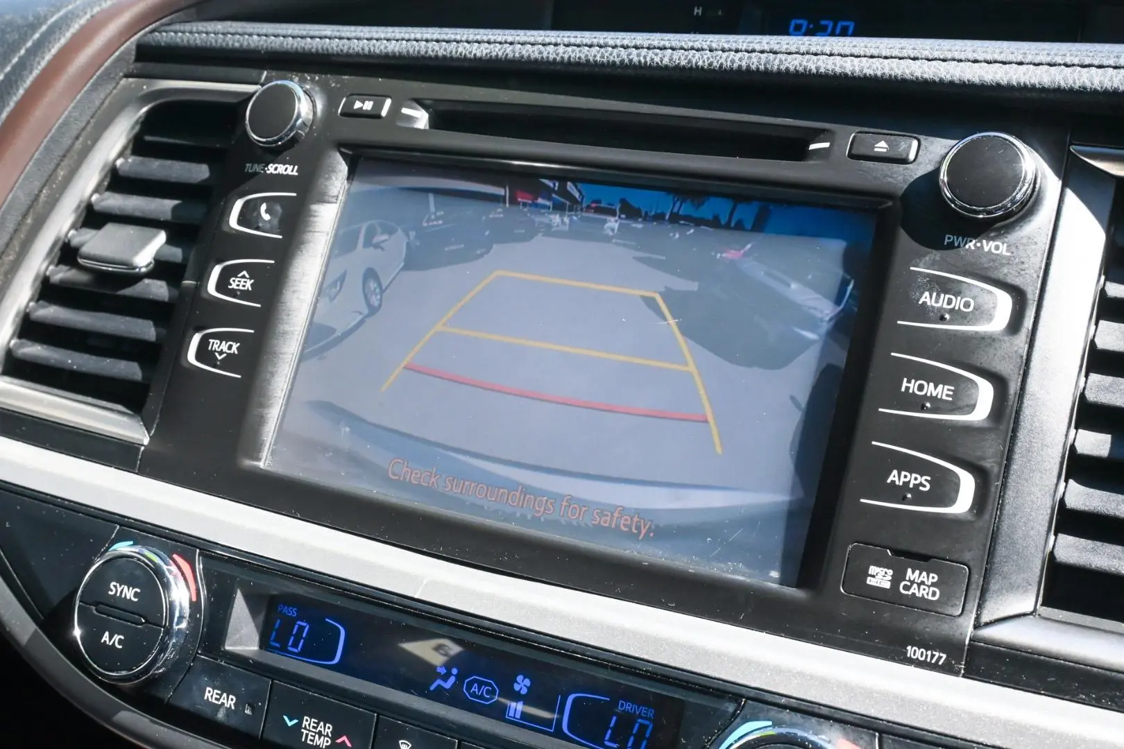 2016 Toyota Kluger Gallery Image 16