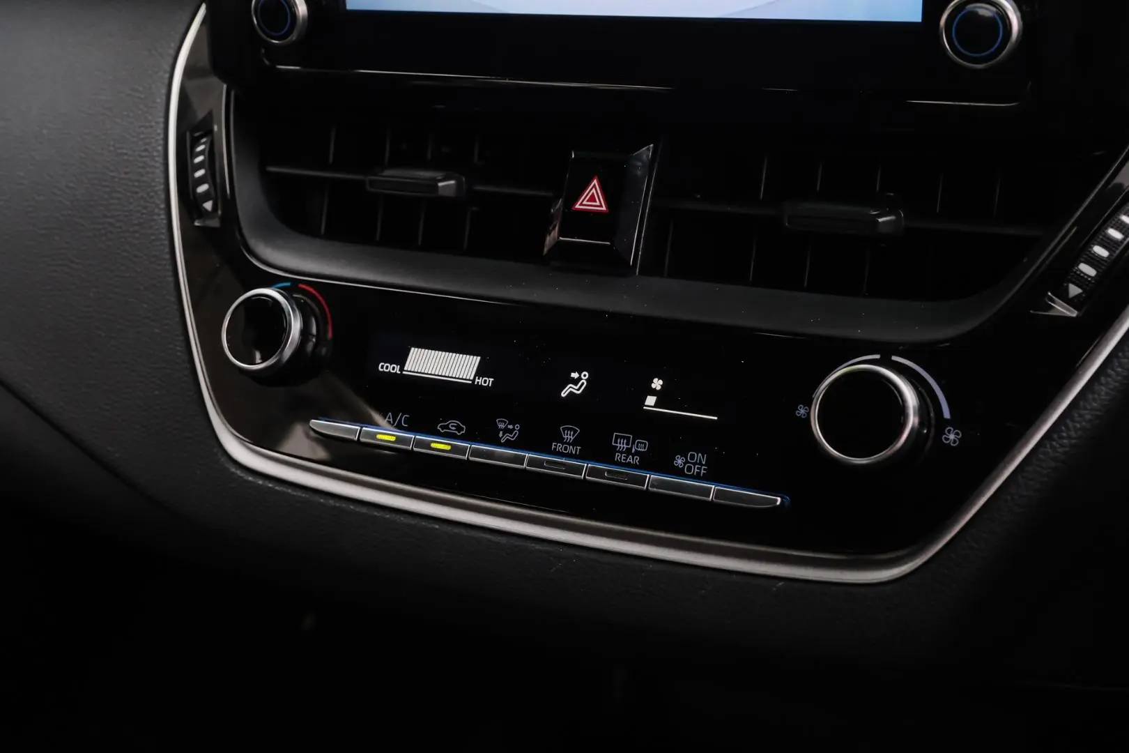2018 Toyota Corolla Gallery Image 13
