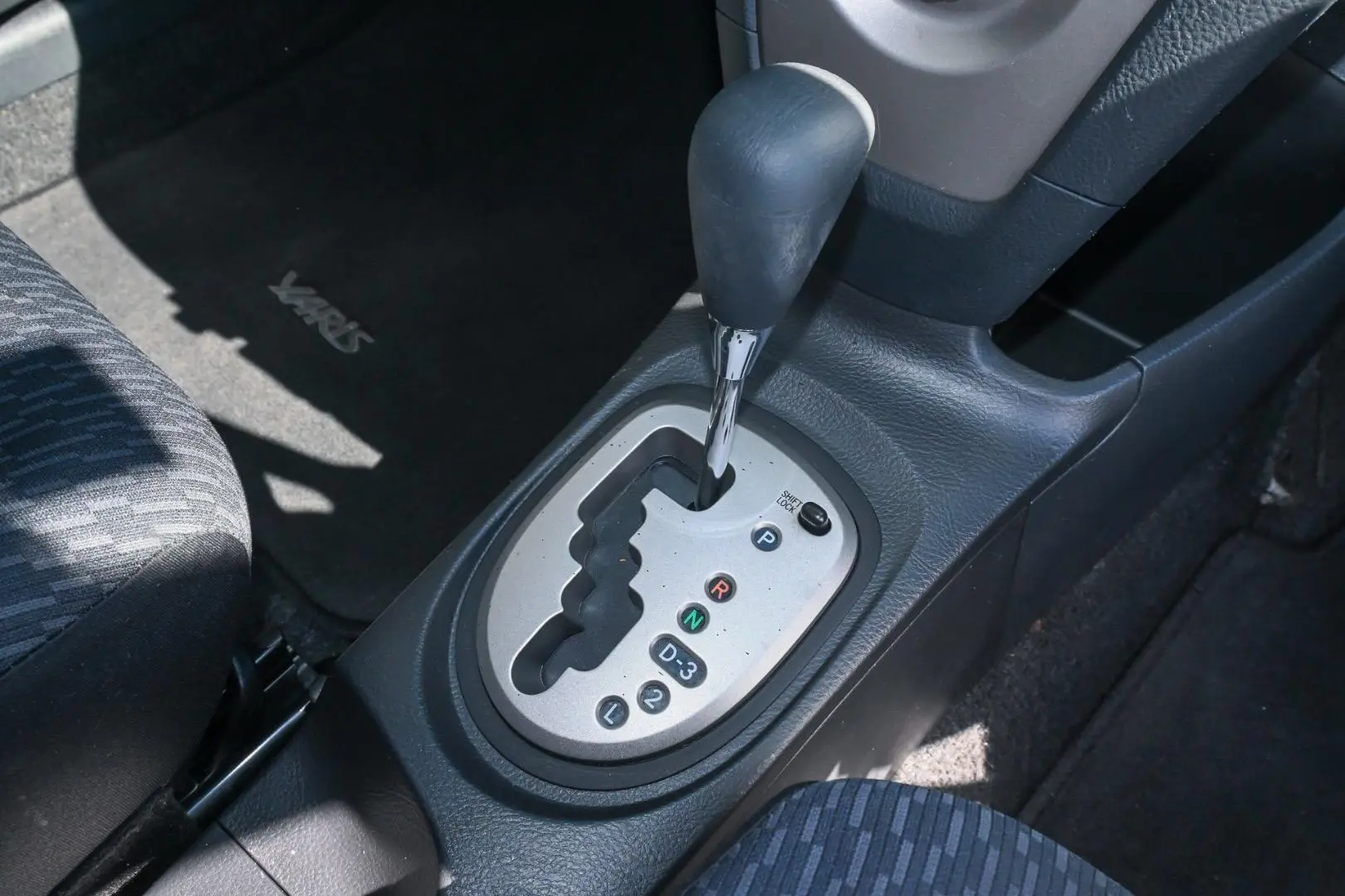 2010 Toyota Yaris Gallery Image 14