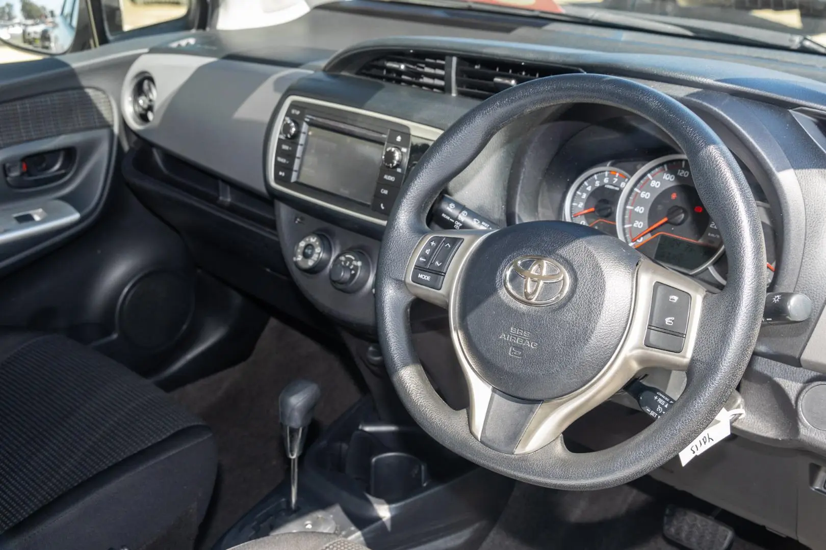 2015 Toyota Yaris Gallery Image 7