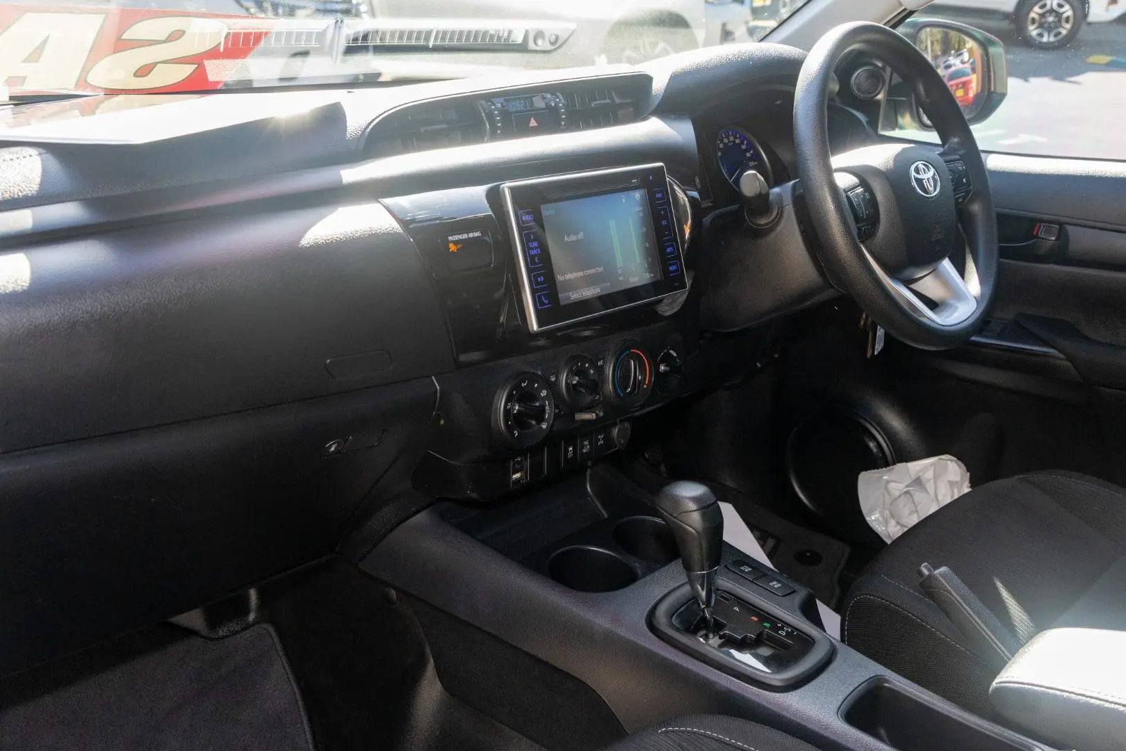 2020 Toyota Hilux Gallery Image 8