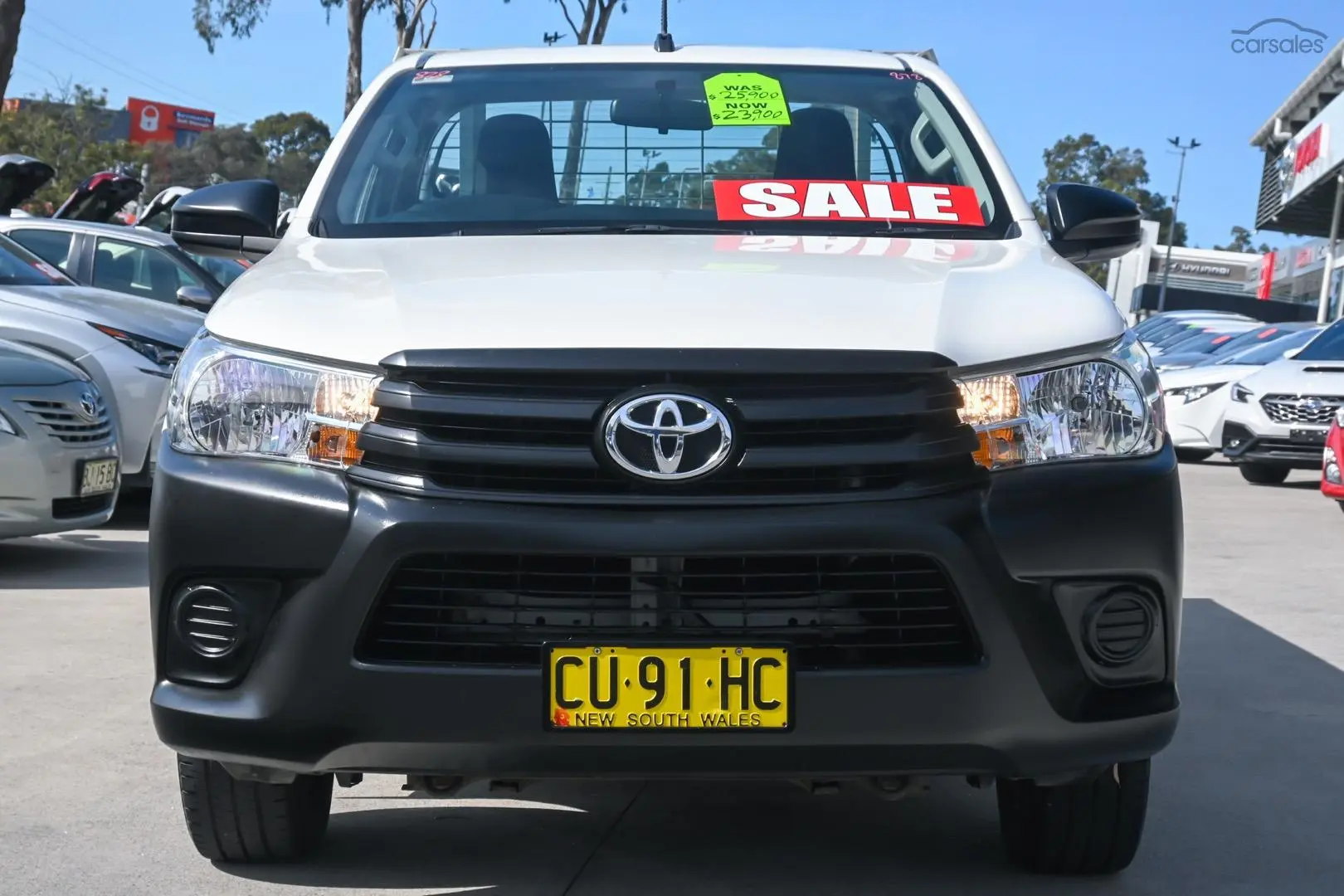 2019 Toyota Hilux Image 4