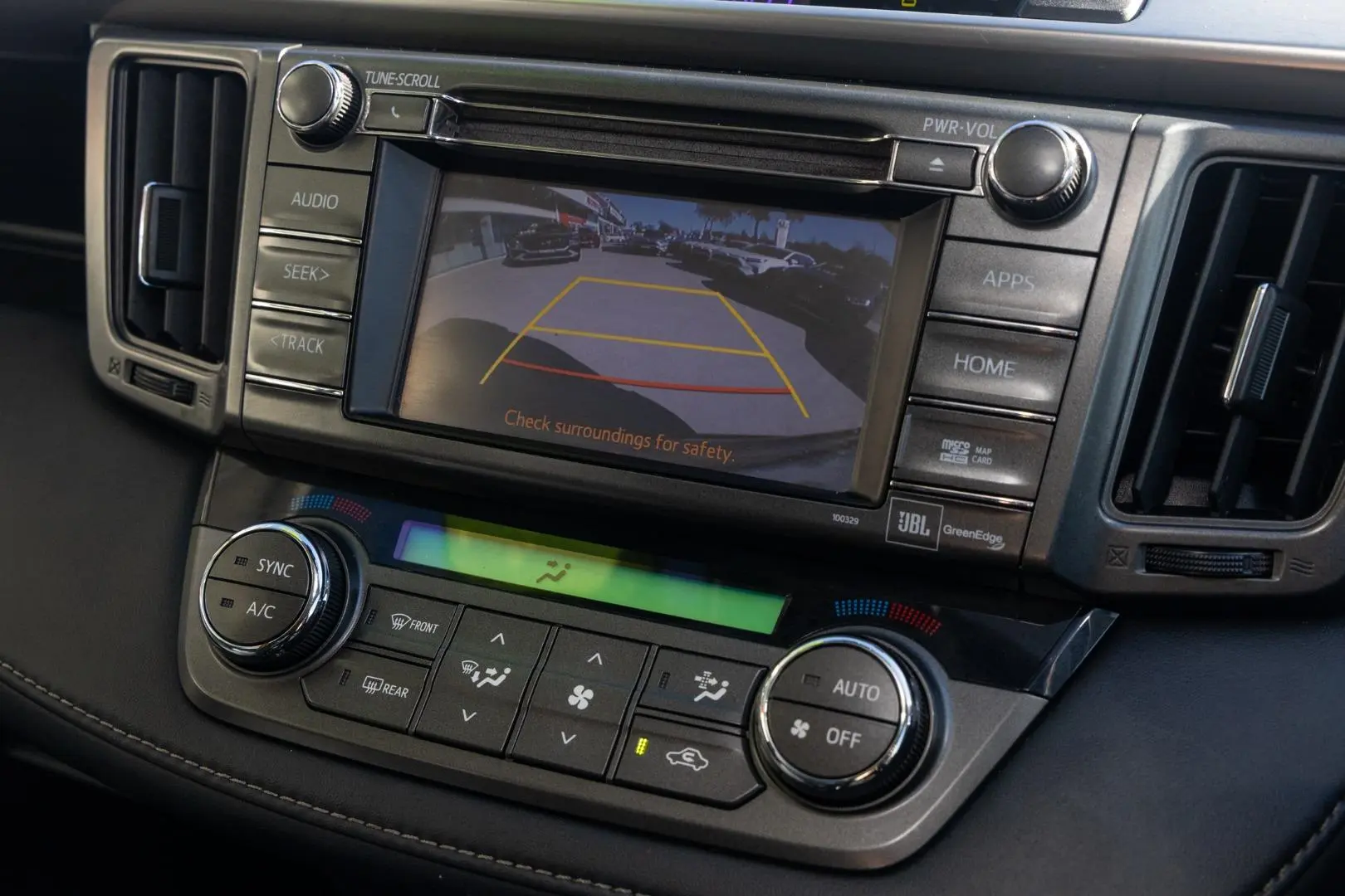 2014 Toyota RAV4 Gallery Image 15