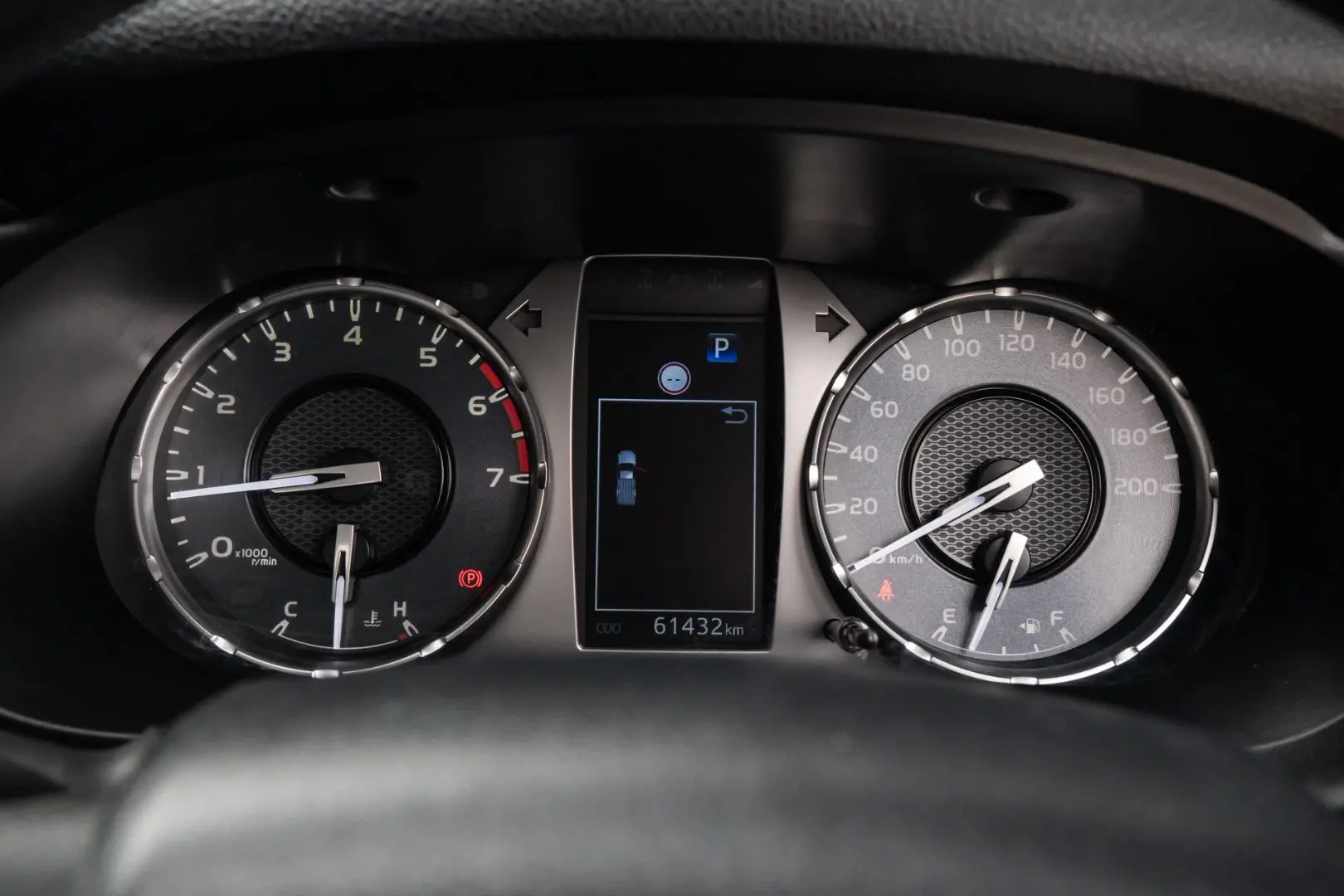 2022 Toyota Hilux Gallery Image 9