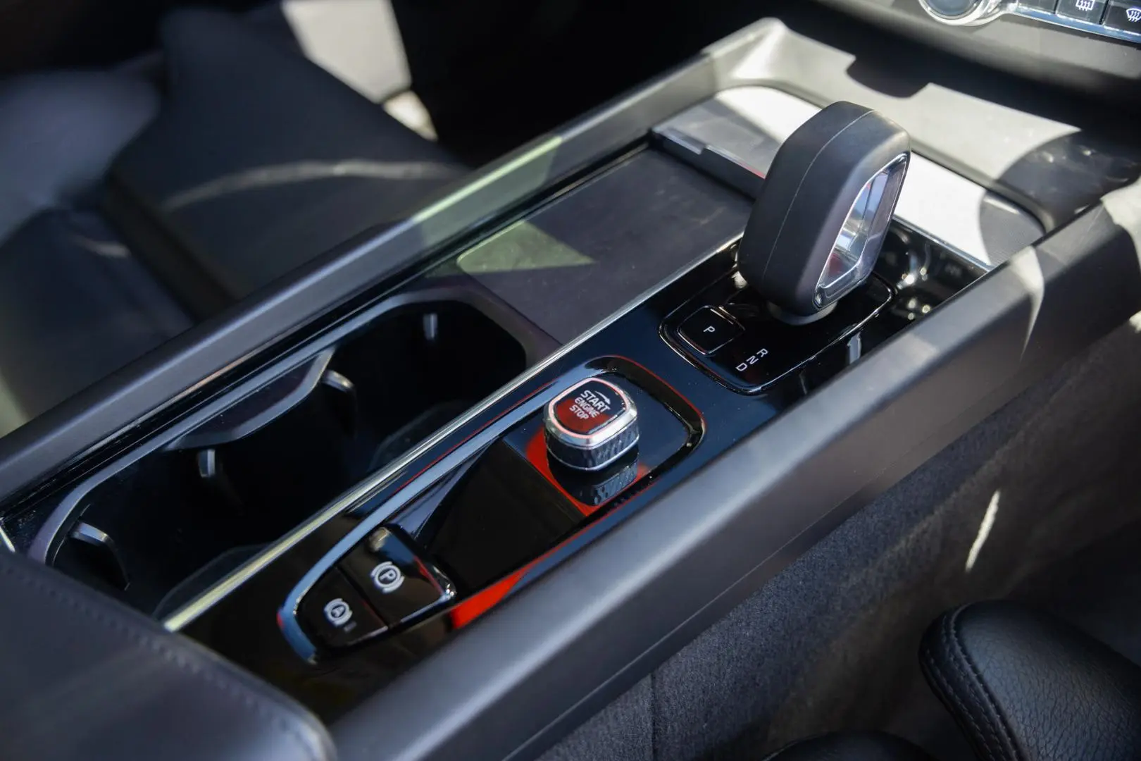 2023 Volvo XC60 Gallery Image 10