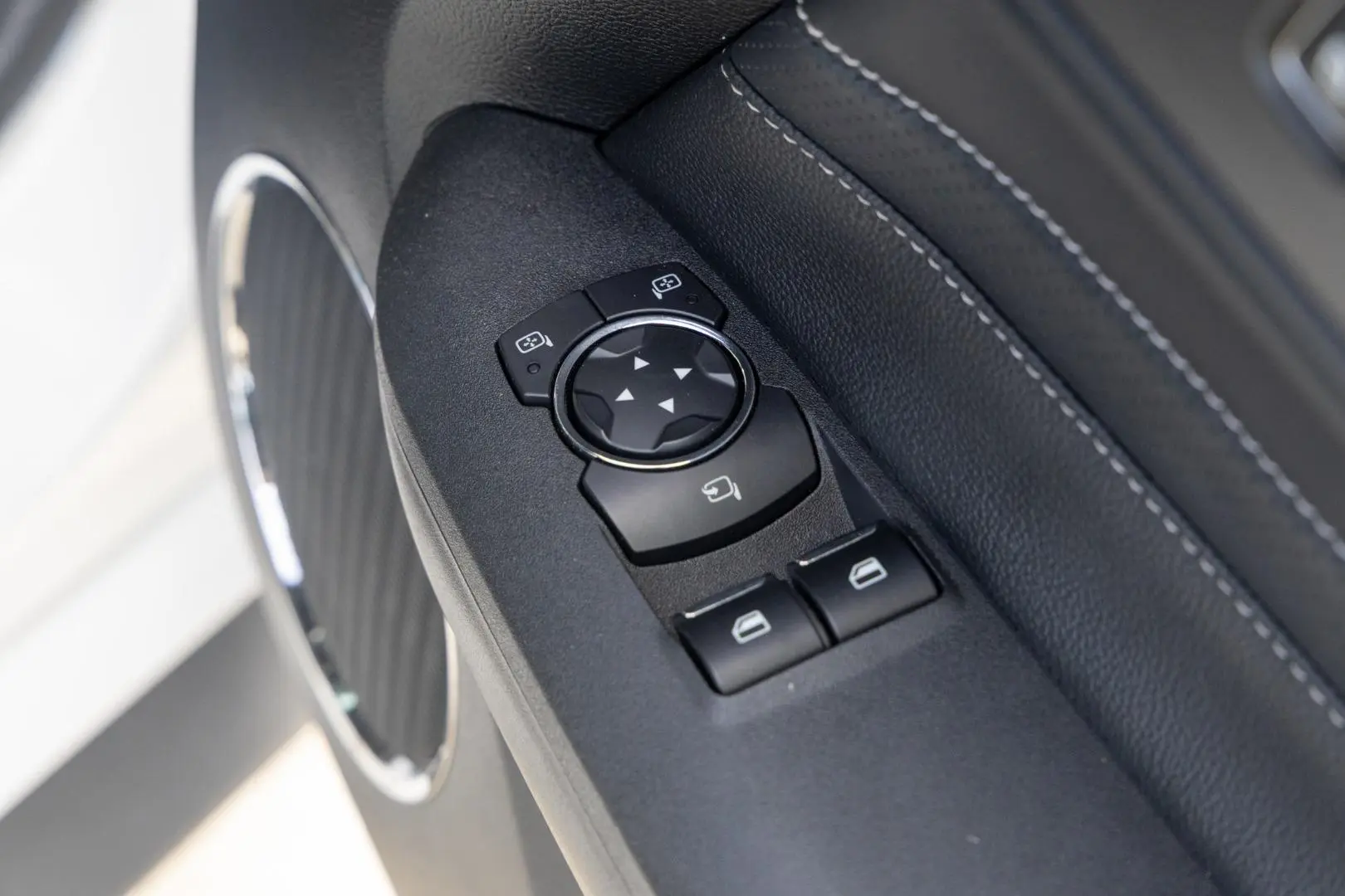 2020 Ford Mustang Gallery Image 18