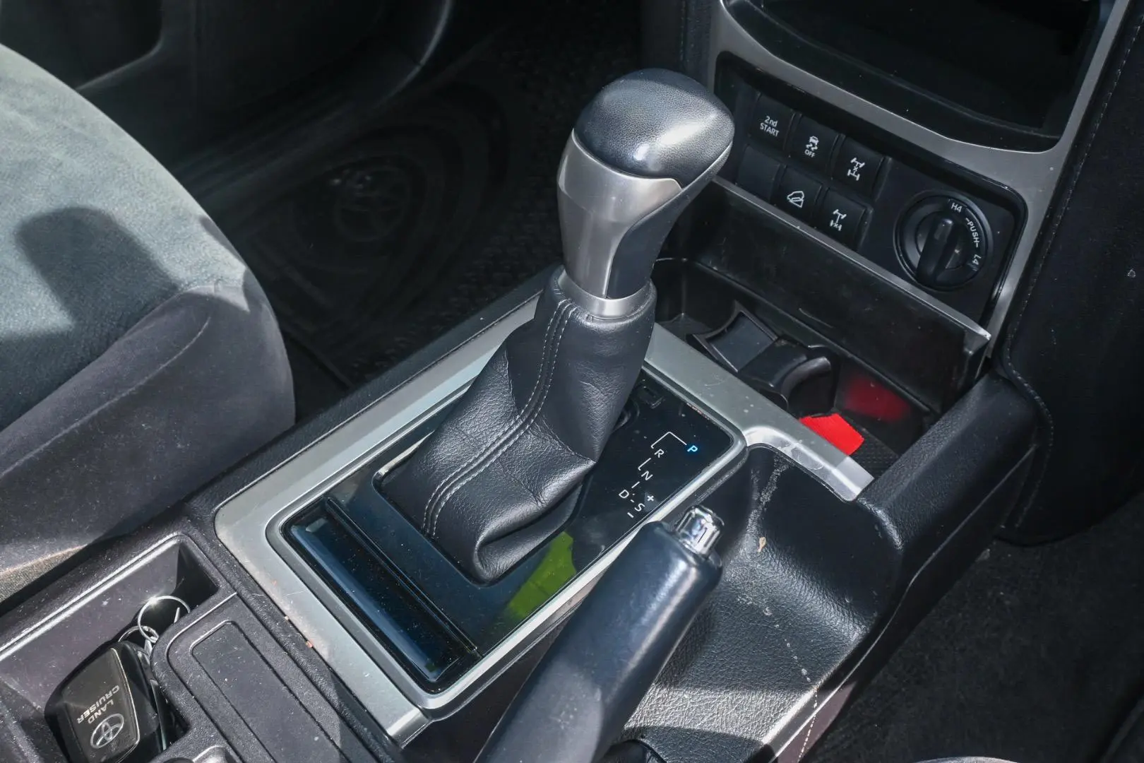 2021 Toyota Landcruiser Prado Gallery Image 14