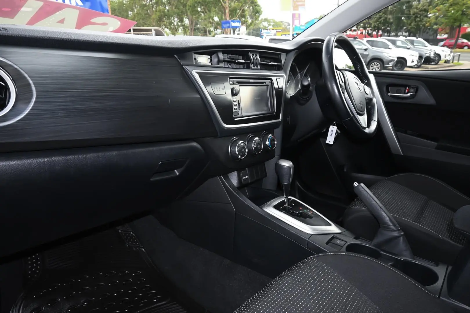 2014 Toyota Corolla Gallery Image 8