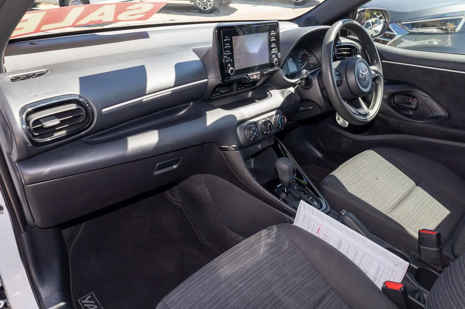 2022 Toyota Yaris Gallery Image 8