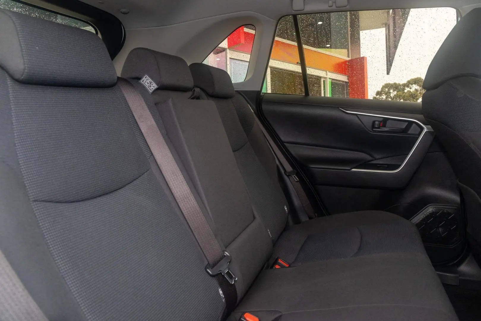 2020 Toyota RAV4 Gallery Image 9