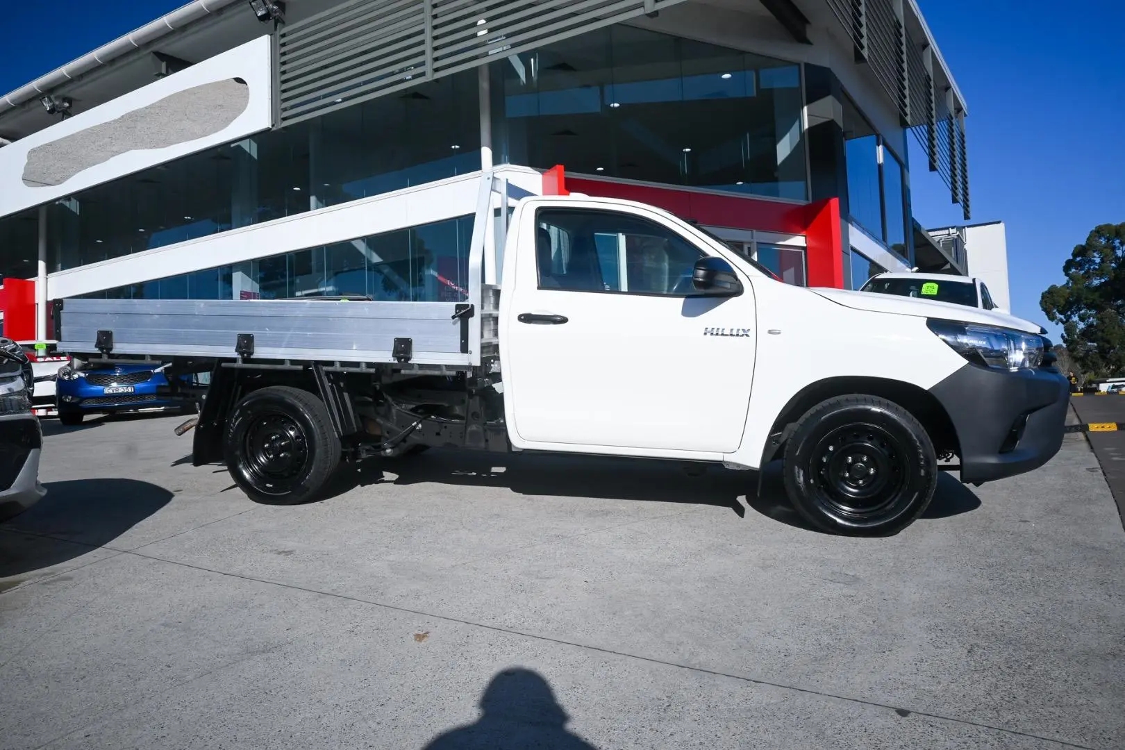 2021 Toyota Hilux Gallery Image 3