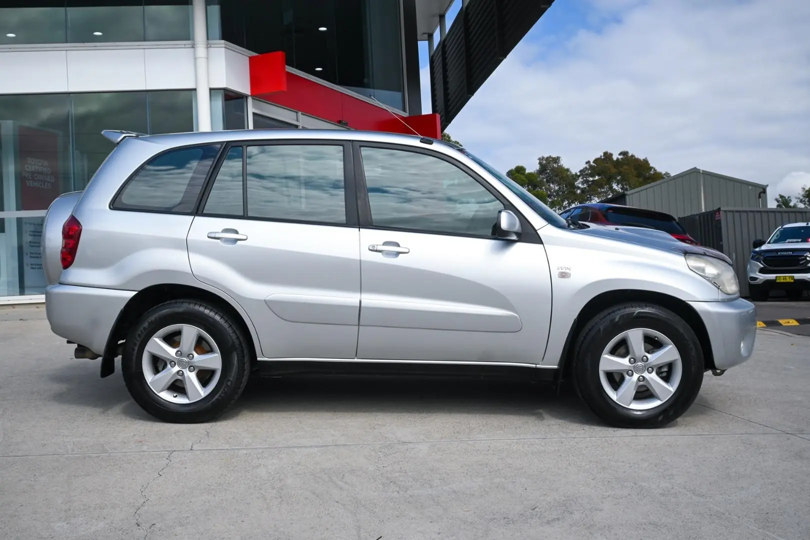 2005 Toyota RAV4 Gallery Image 3