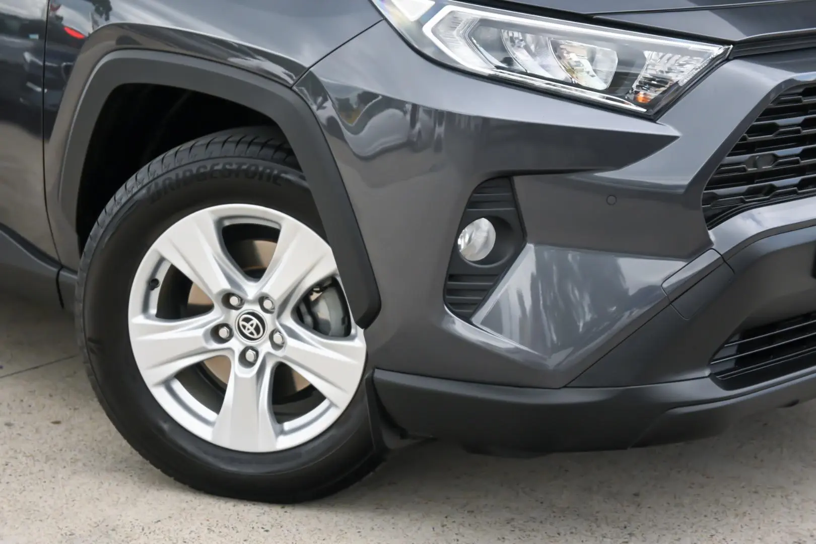 2021 Toyota RAV4 Gallery Image 6