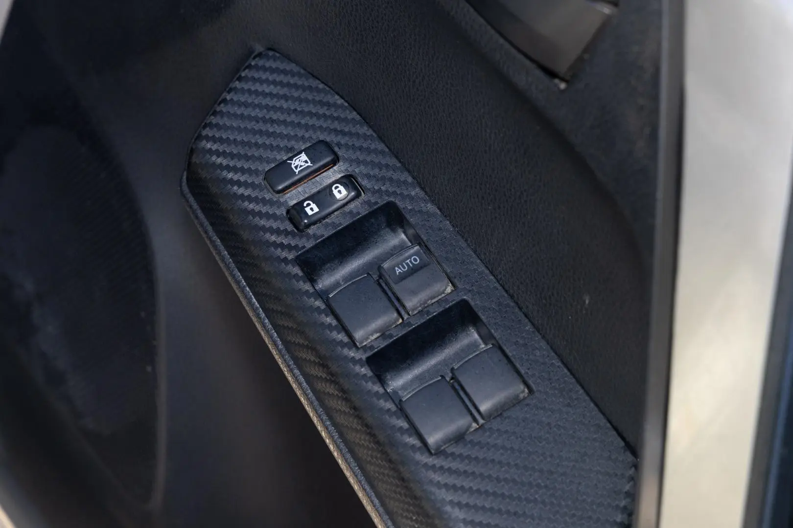 2013 Toyota RAV4 Gallery Image 17