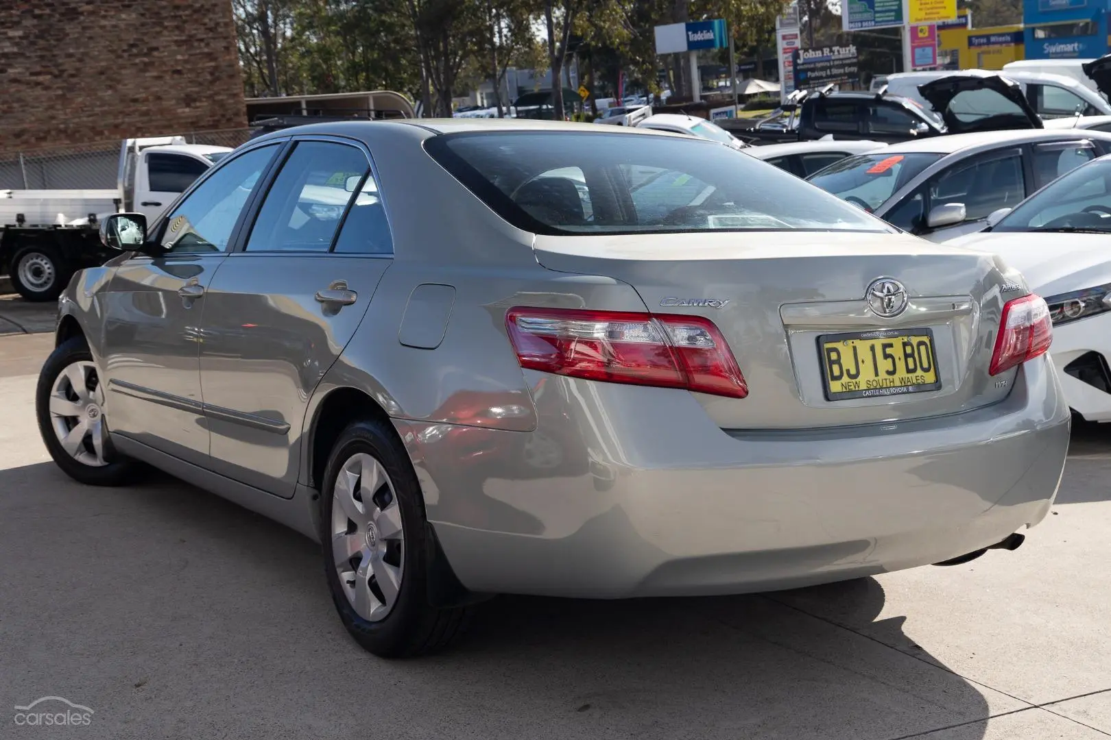 2009 Toyota Camry Image 2