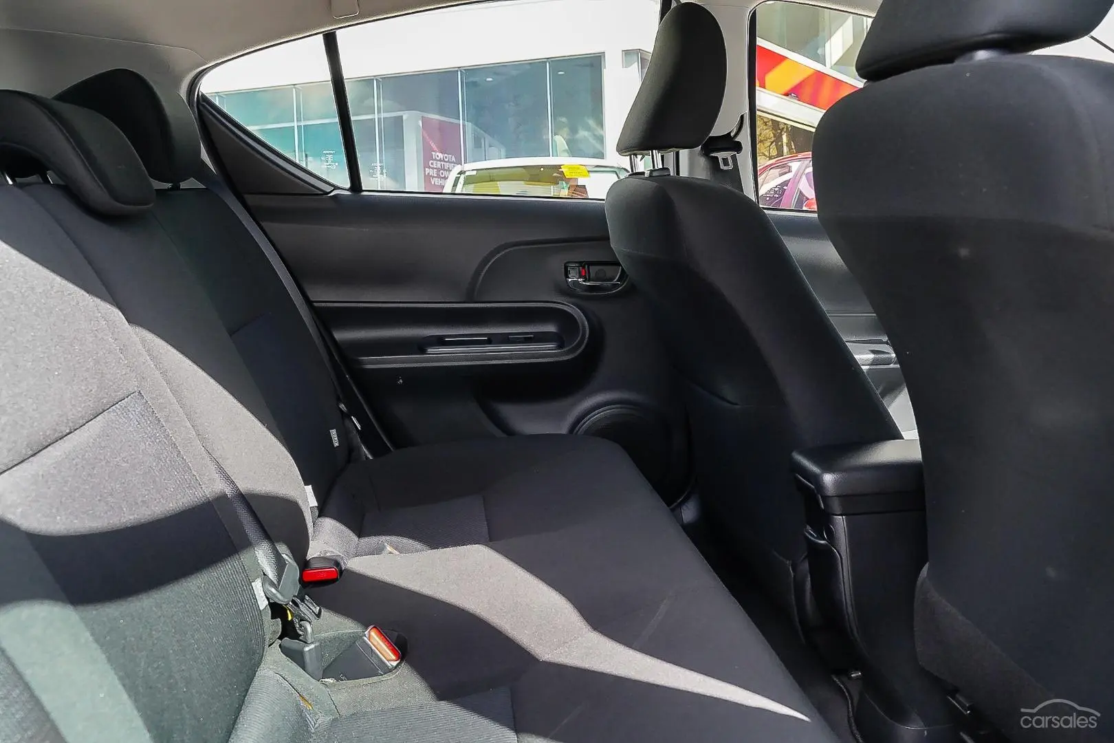 2019 Toyota Prius C Image 9