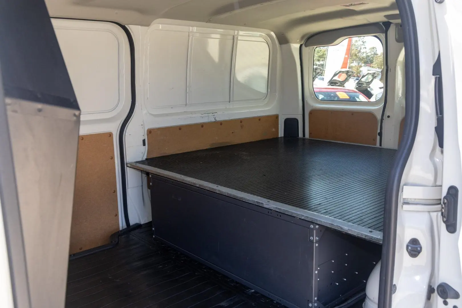 2023 Toyota Hiace Gallery Image 9