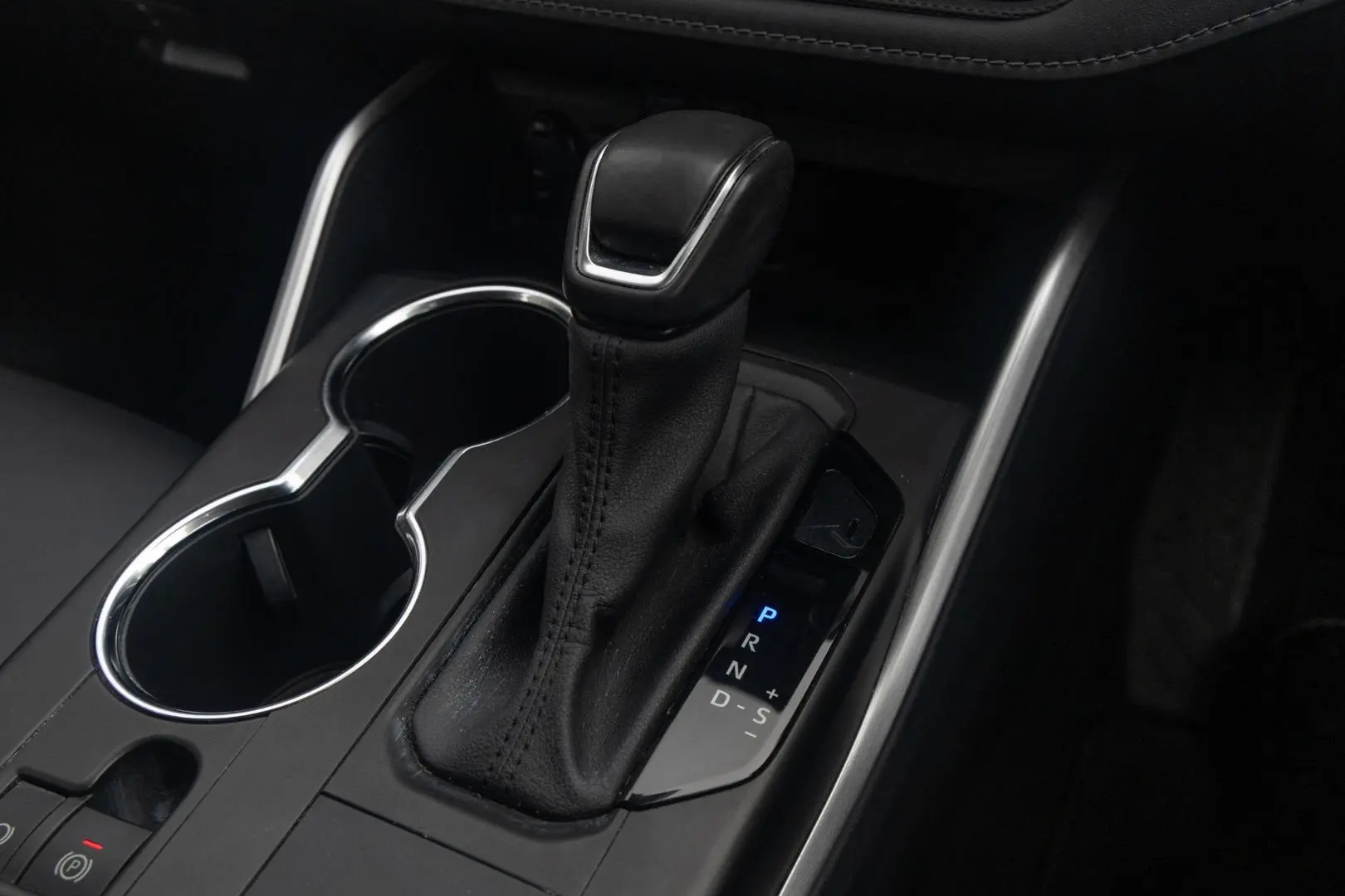 2021 Toyota Kluger Gallery Image 16