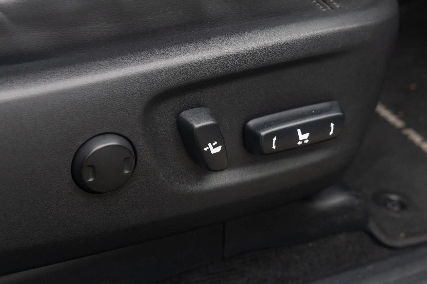 2017 Toyota Landcruiser Prado Gallery Image 18