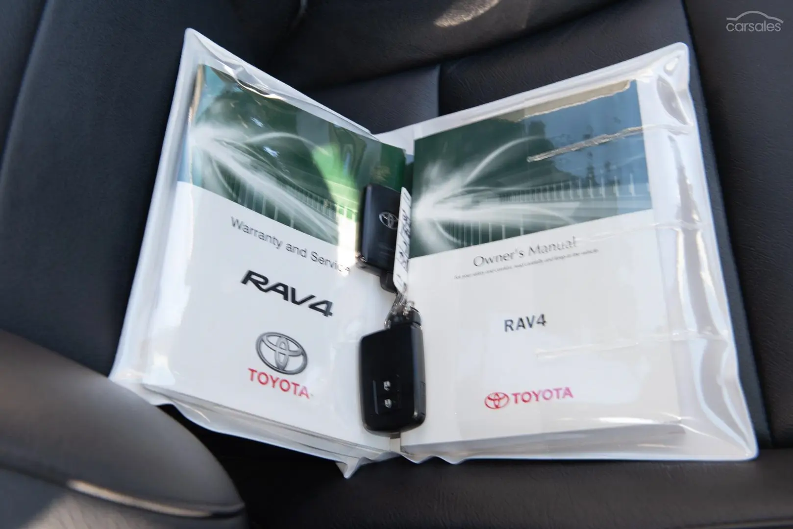 2015 Toyota RAV4 Image 19