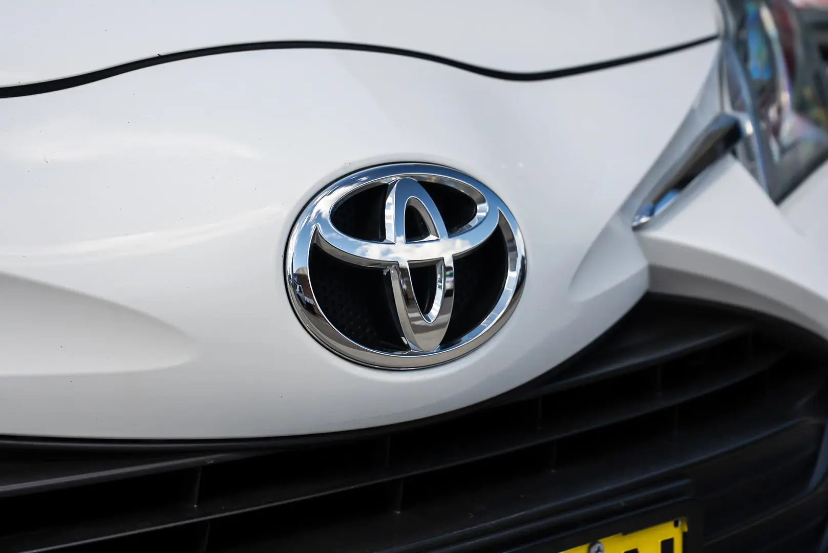 2020 Toyota Yaris Gallery Image 21
