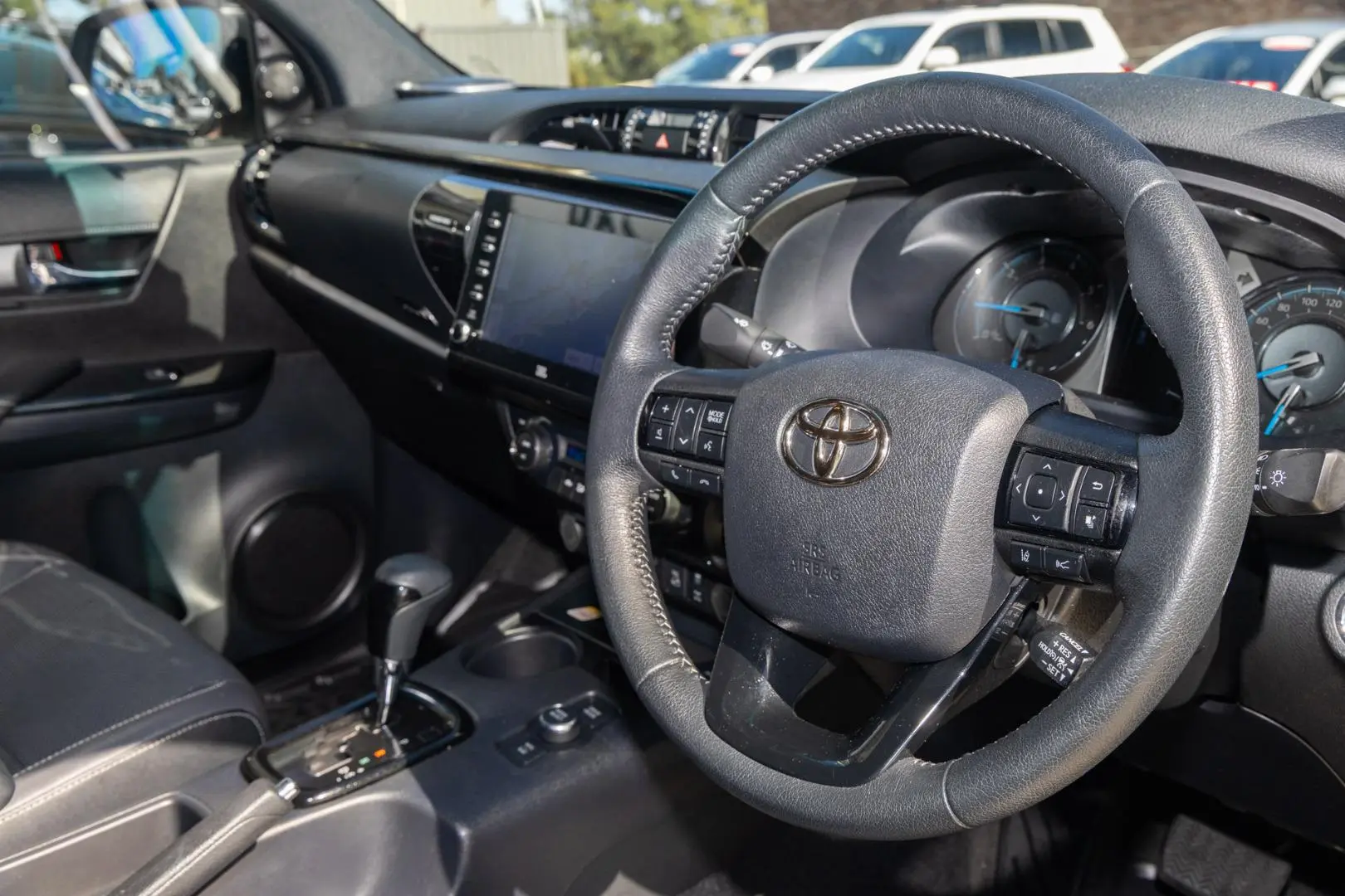 2025 Toyota Hilux Gallery Image 7
