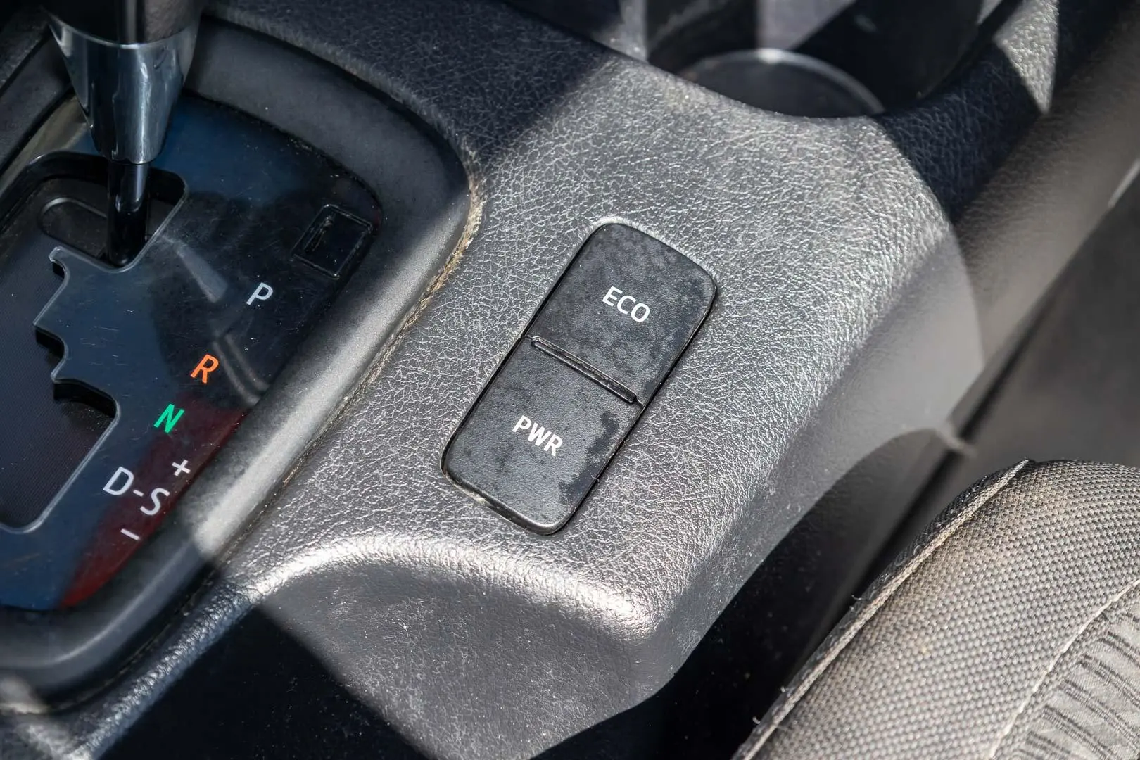 2022 Toyota Hilux Gallery Image 13