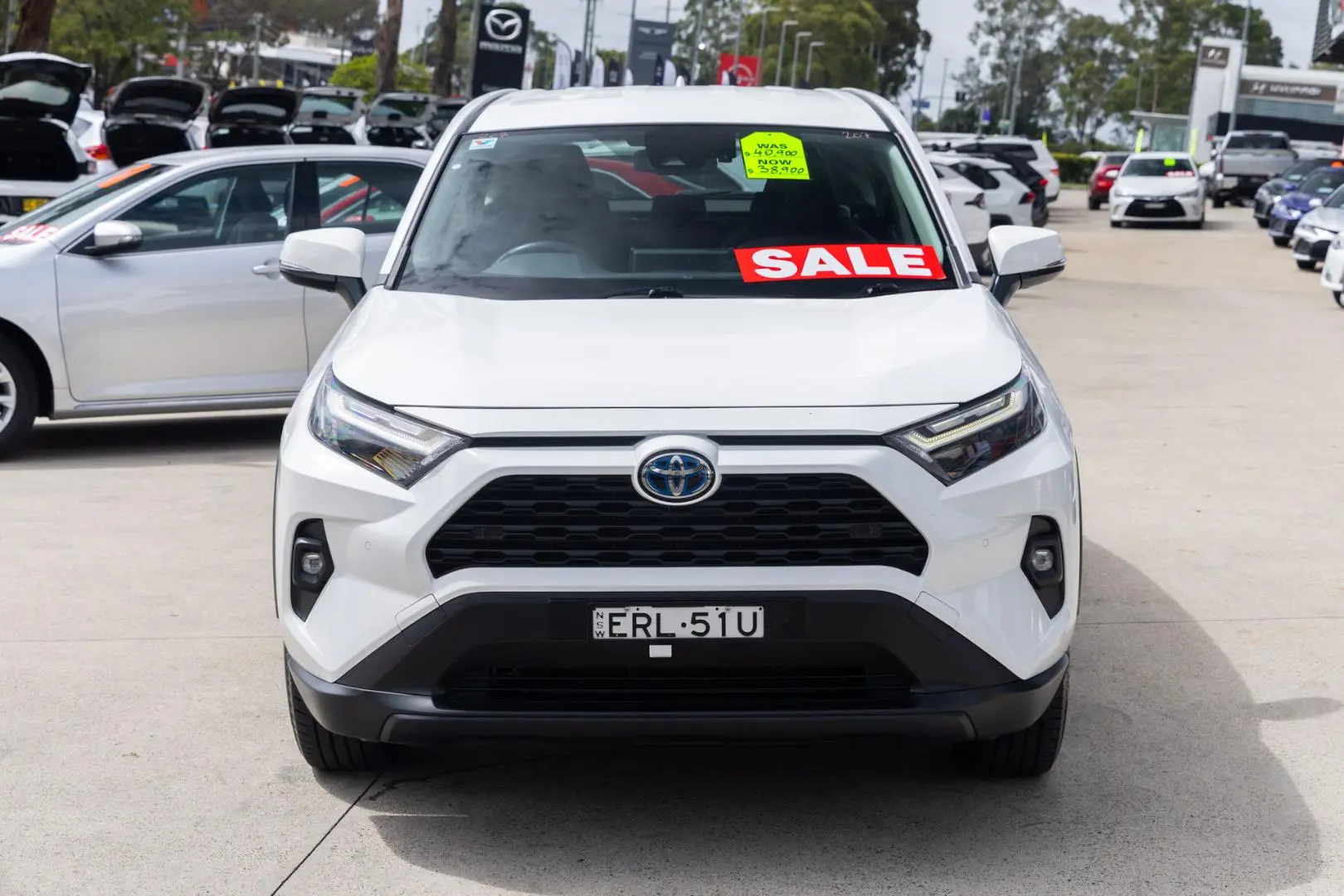 2022 Toyota RAV4 Gallery Image 4