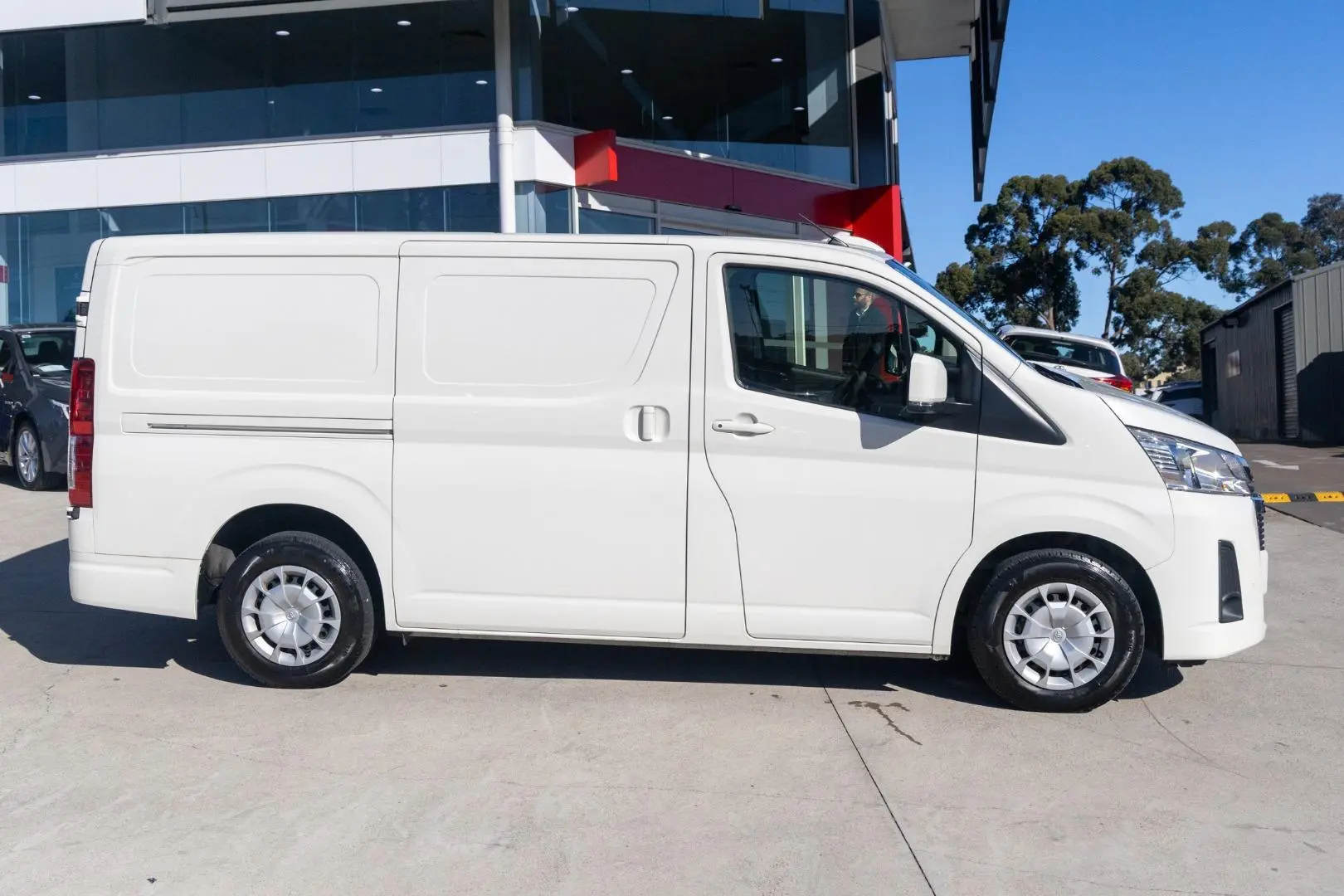 2022 Toyota Hiace Gallery Image 3