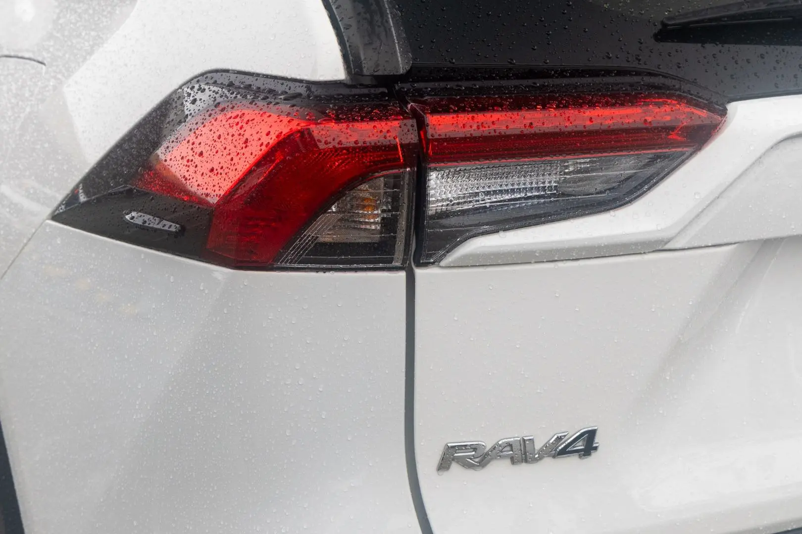 2020 Toyota RAV4 Gallery Image 20
