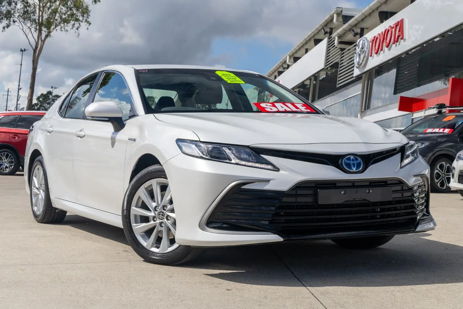 2023 Toyota Camry Gallery Image 1