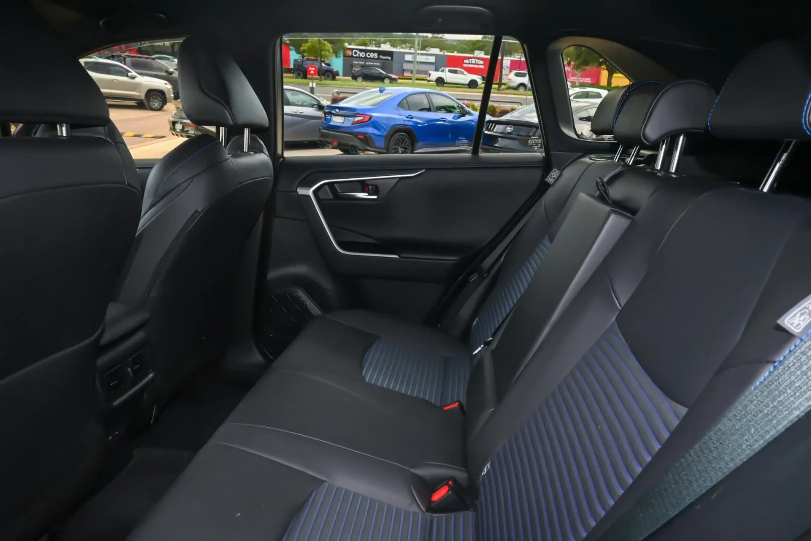 2024 Toyota RAV4 Gallery Image 9