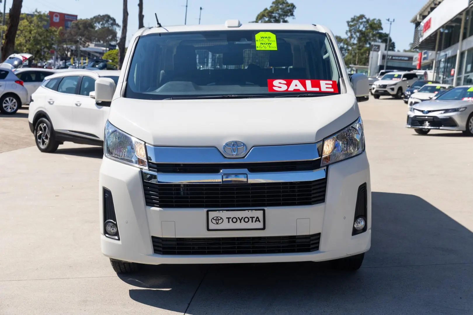 2024 Toyota Hiace Gallery Image 4