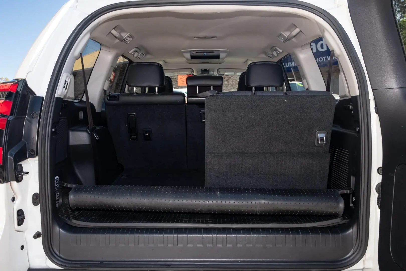 2021 Toyota Landcruiser Prado Gallery Image 19