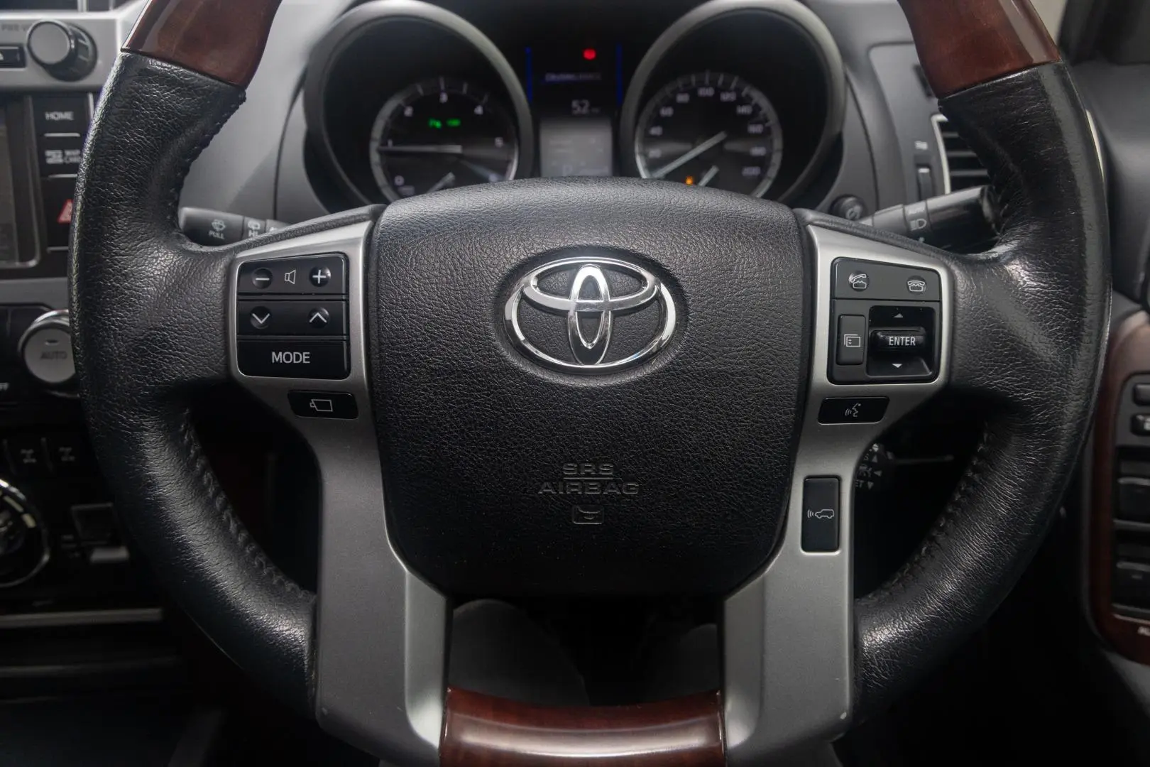 2017 Toyota Landcruiser Prado Gallery Image 10