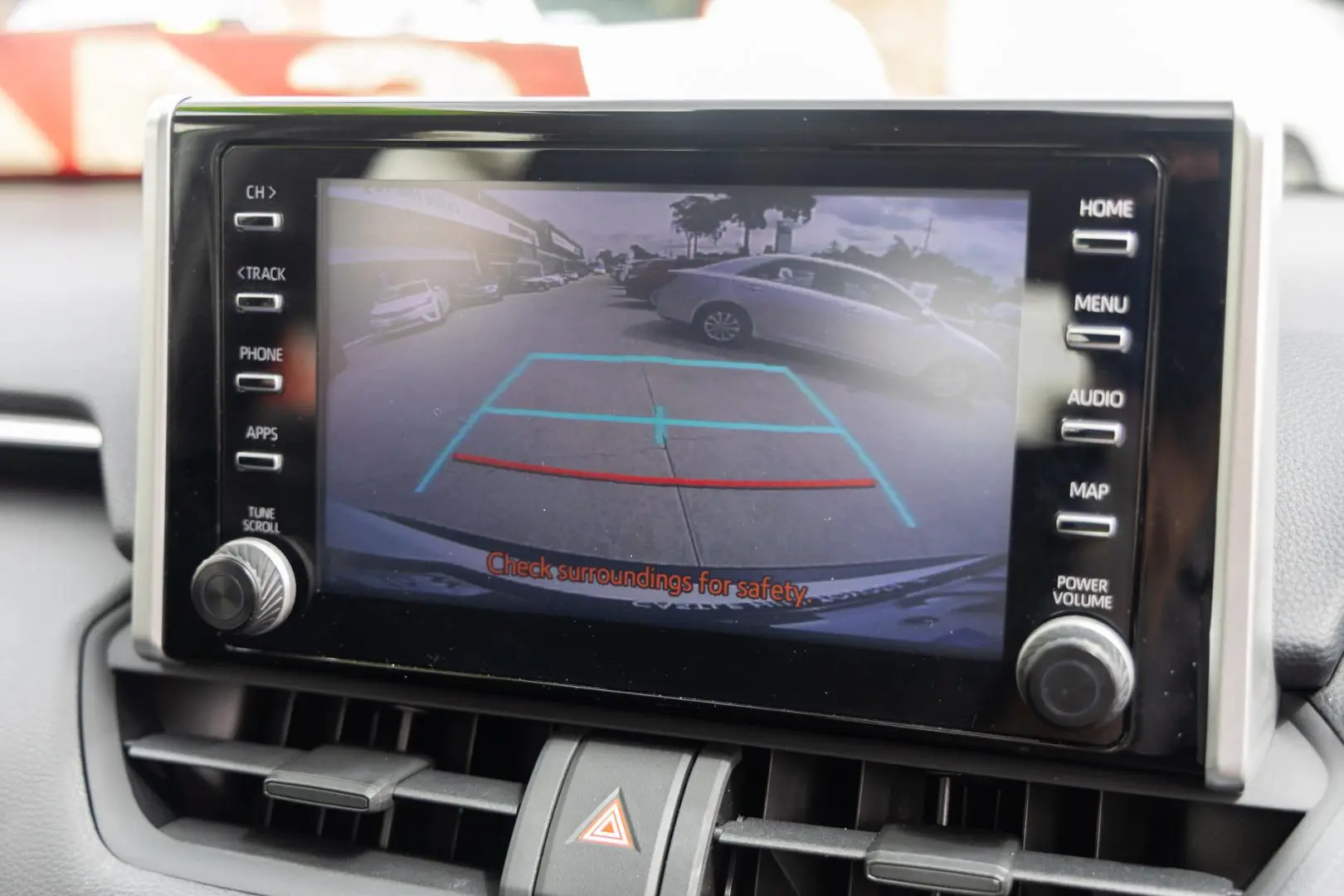 2022 Toyota RAV4 Gallery Image 12