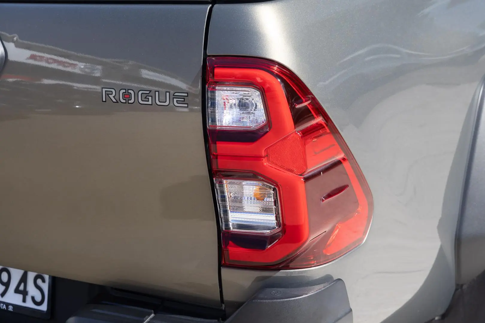 2025 Toyota Hilux Gallery Image 19