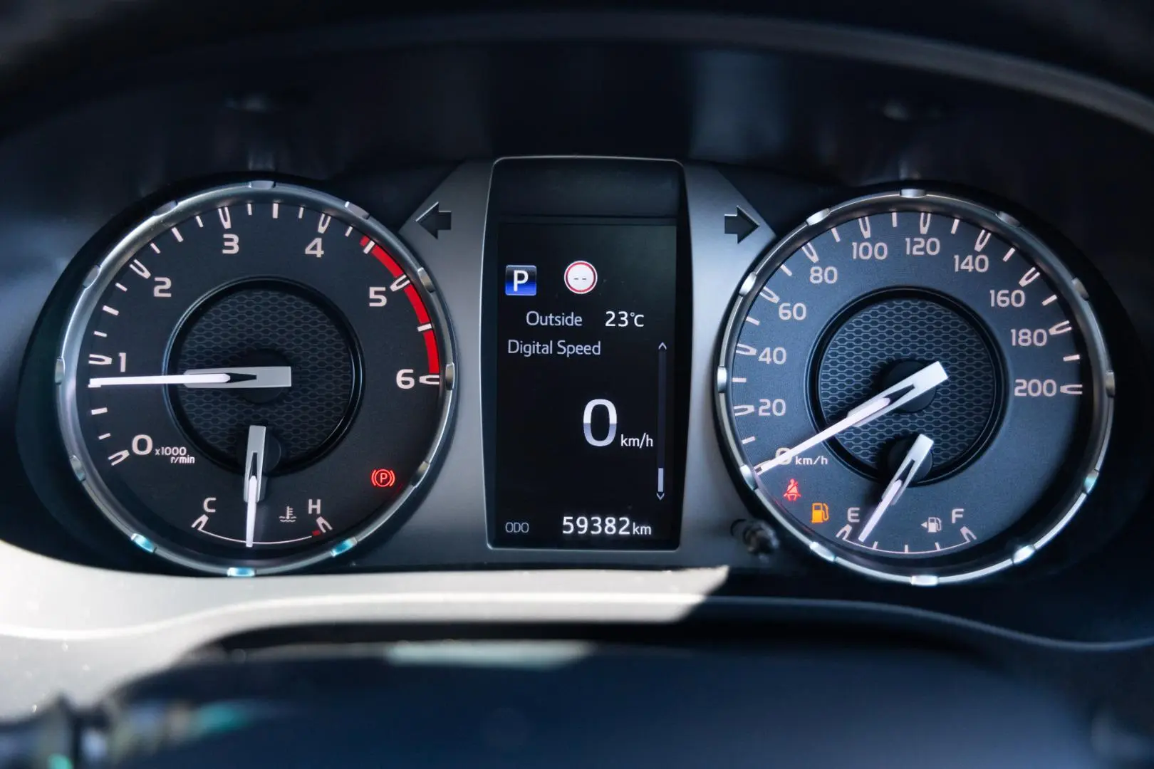 2020 Toyota Hilux Gallery Image 13