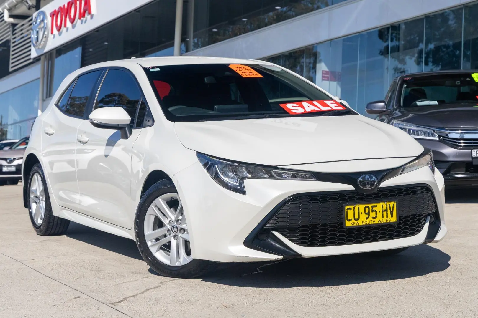 2019 Toyota Corolla Gallery Image 1